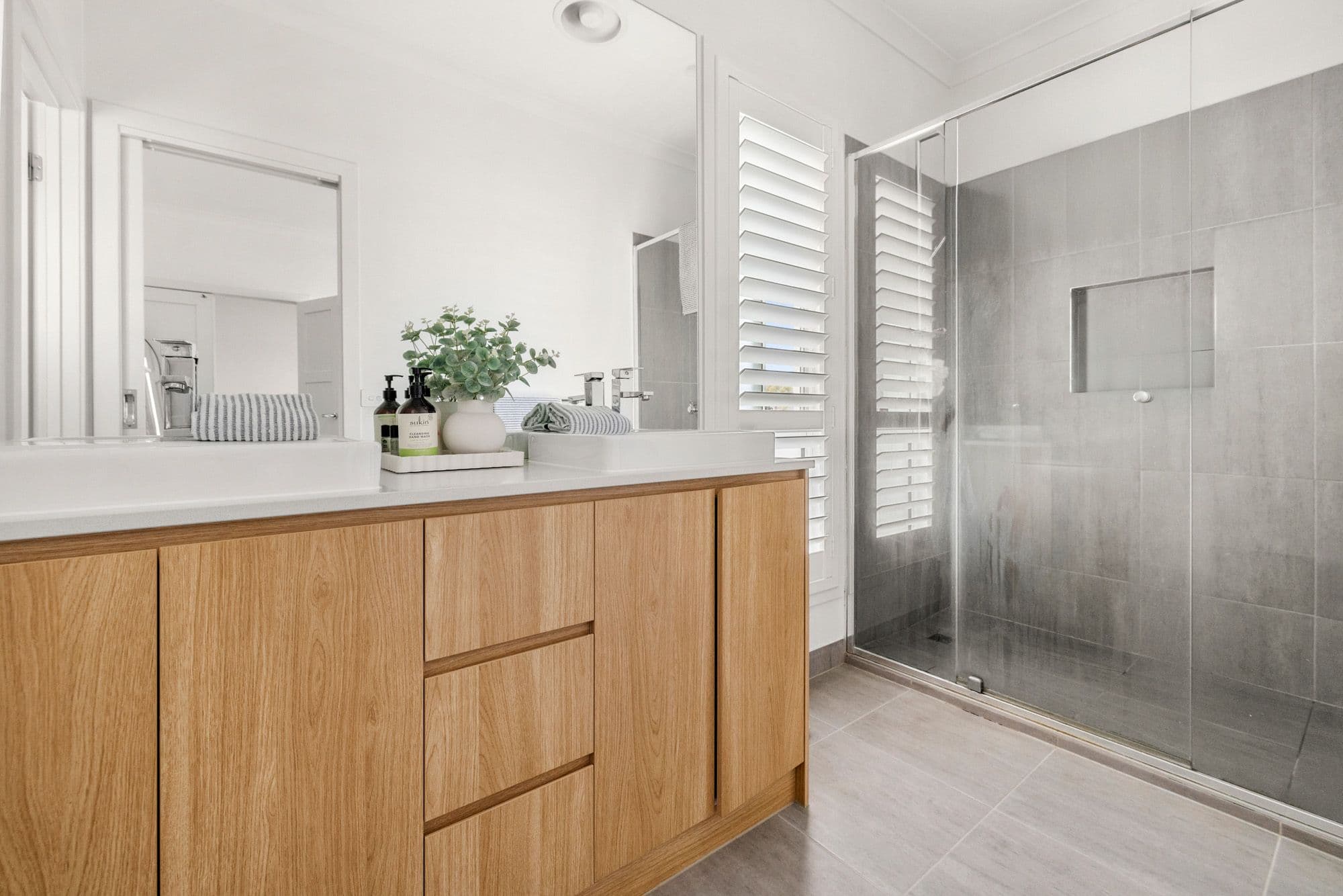 30 Murrindal Street, Werribee VIC 3030, Werribee - Thumbnail 3