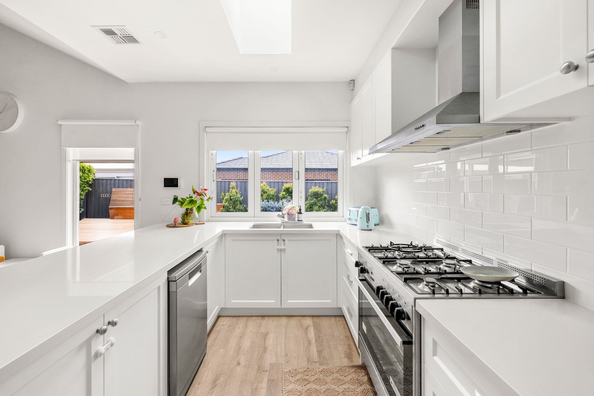 30 Murrindal Street, Werribee VIC 3030, Werribee - Thumbnail 6