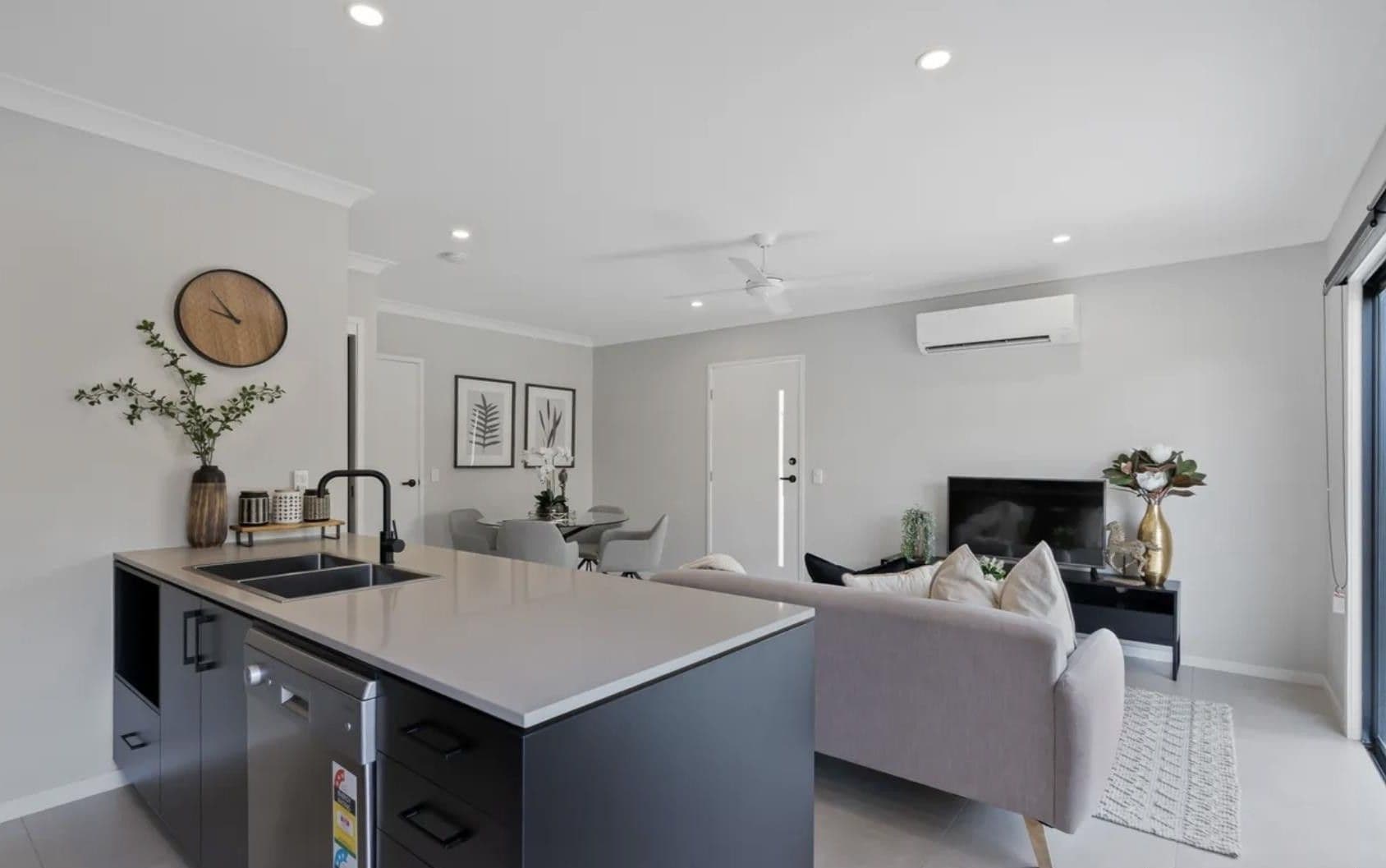10 Giosam Street, Richlands QLD 4077, Richlands - Thumbnail 3