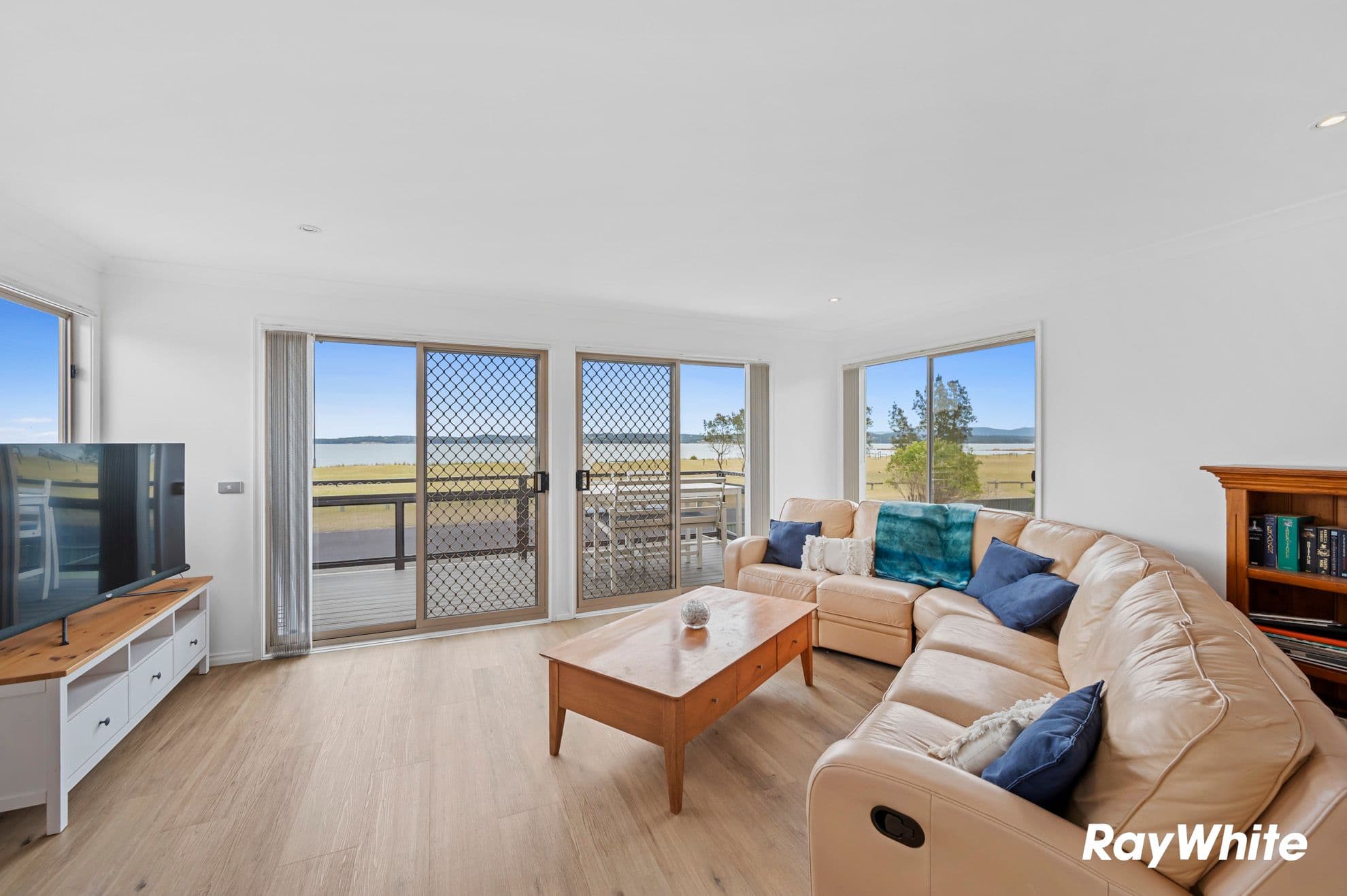1/6 Hibiscus Close, Maloneys Beach NSW 2536, Maloneys Beach - Thumbnail 2