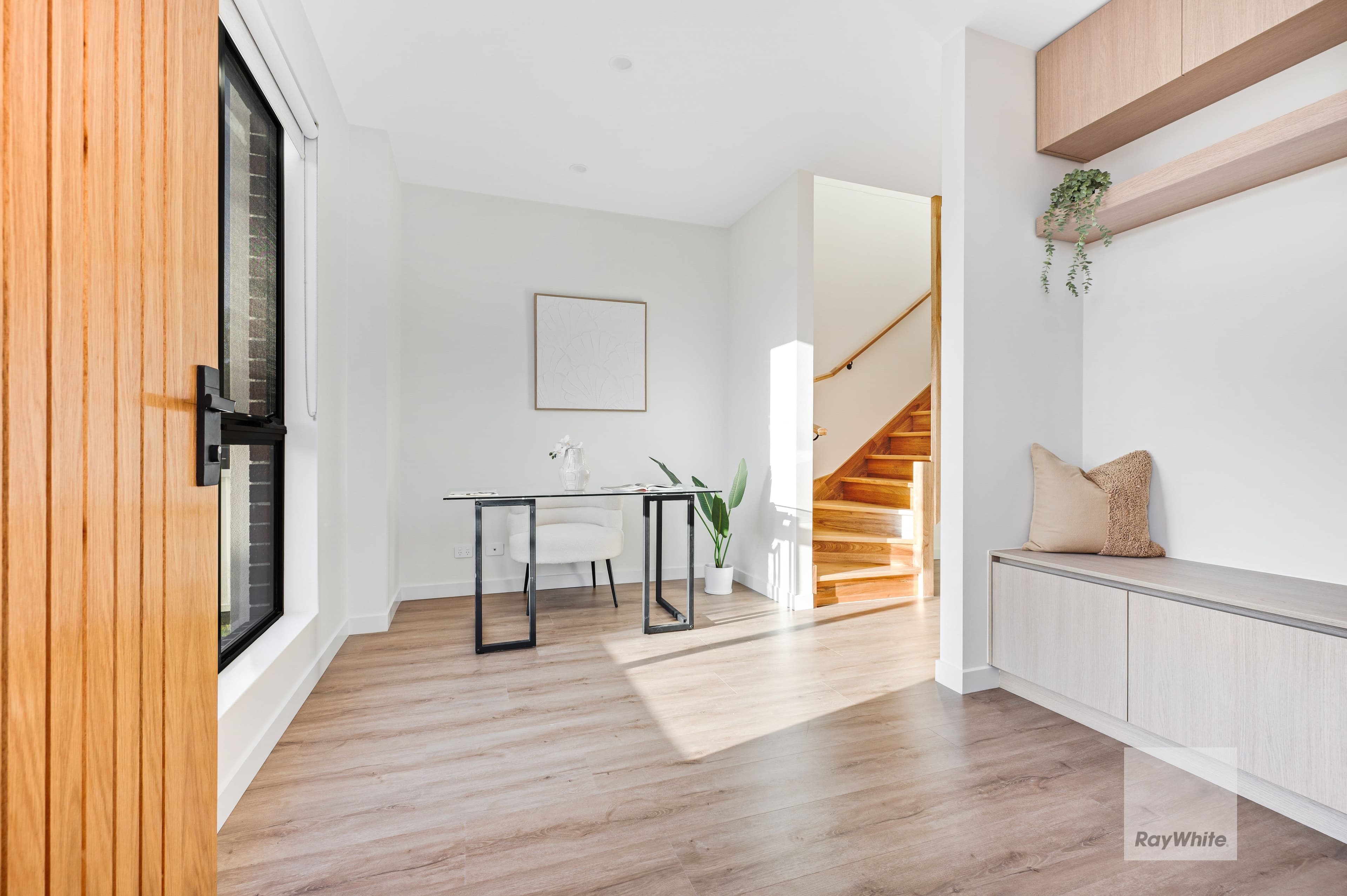 32 Linacre Crescent, Gladstone Park VIC 3043, Gladstone Park - Thumbnail 2