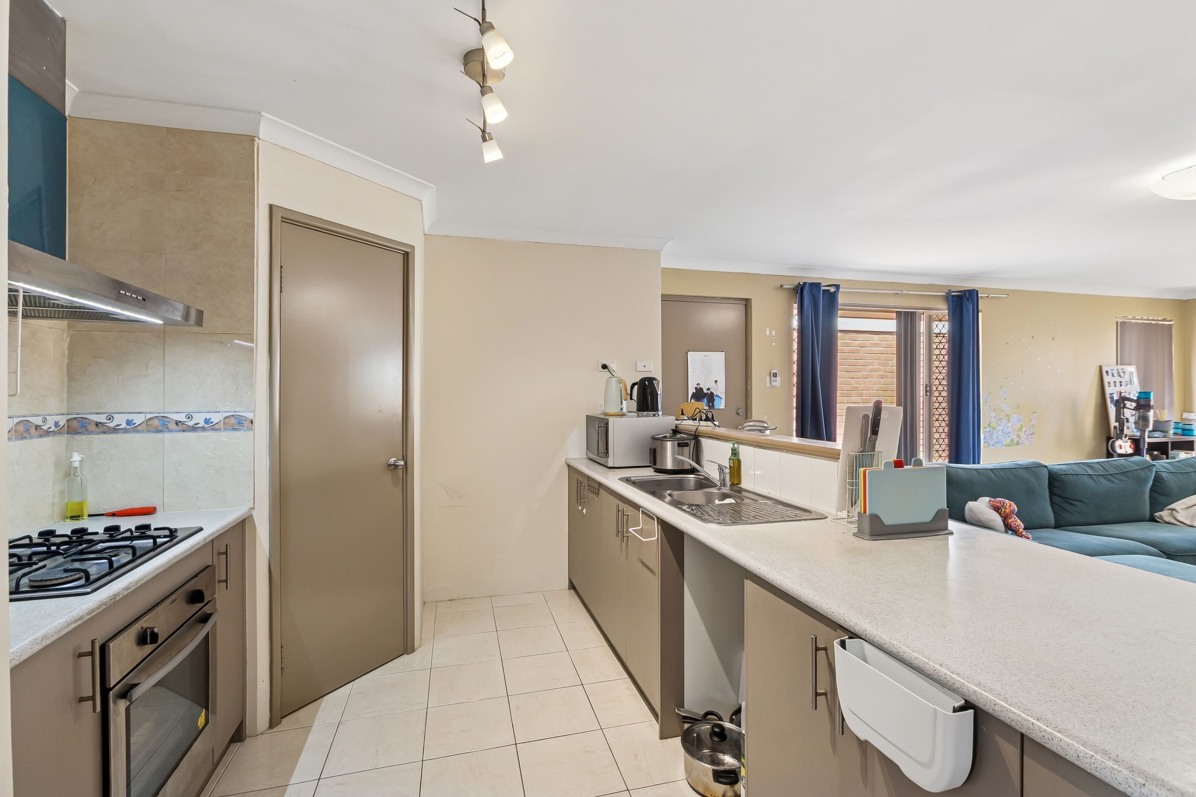 65 Manley Street, Cannington WA 6107, Cannington - Thumbnail 3