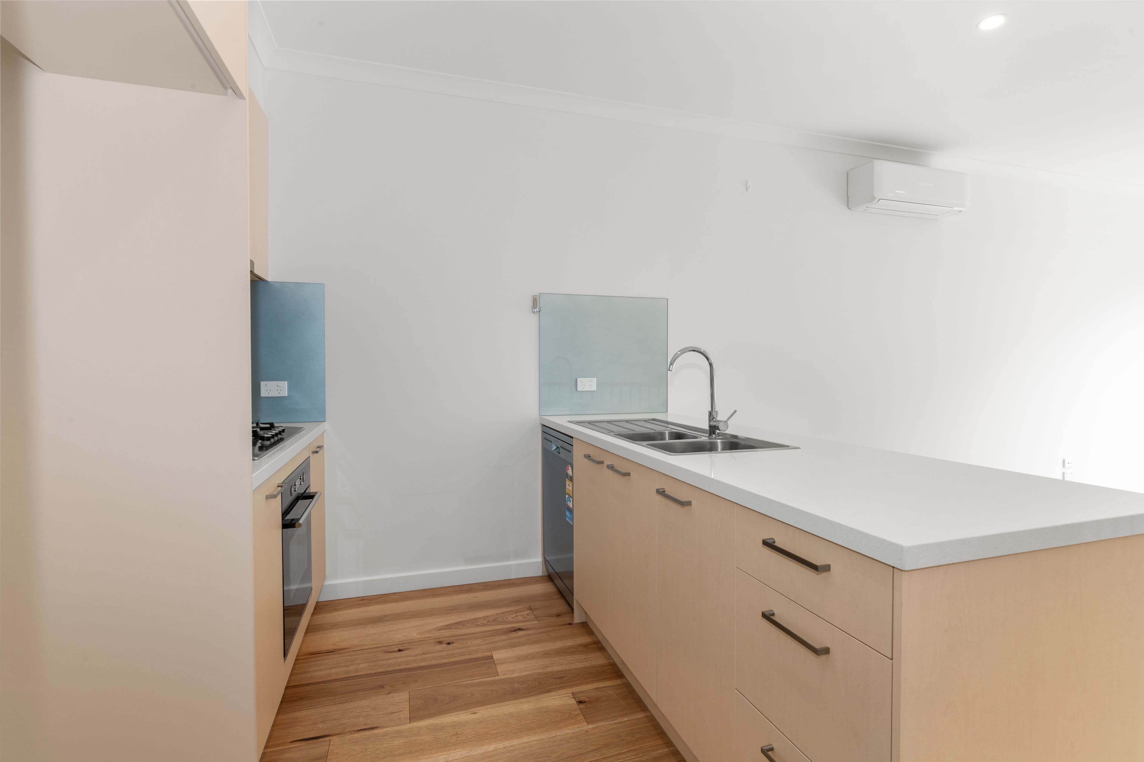 9/6 Luke Street, Clayton VIC 3168, Clayton - Thumbnail 3