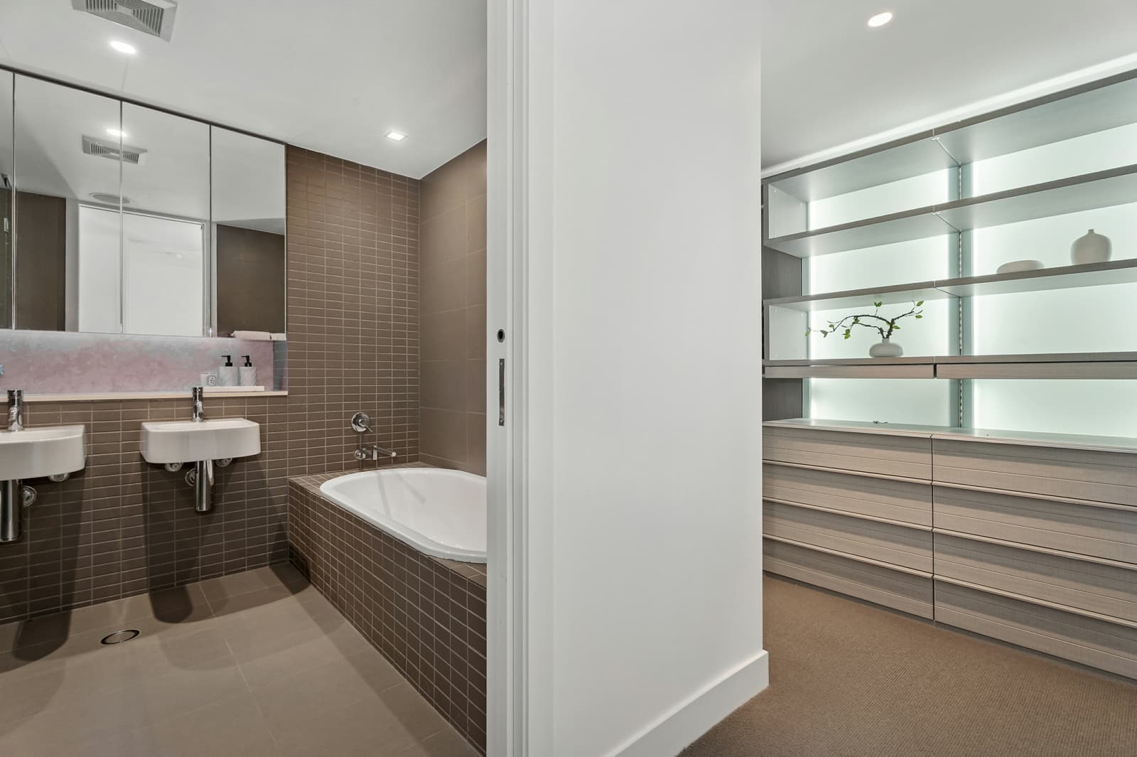 9/8 Nola Road,Roseville, Roseville - Thumbnail 5