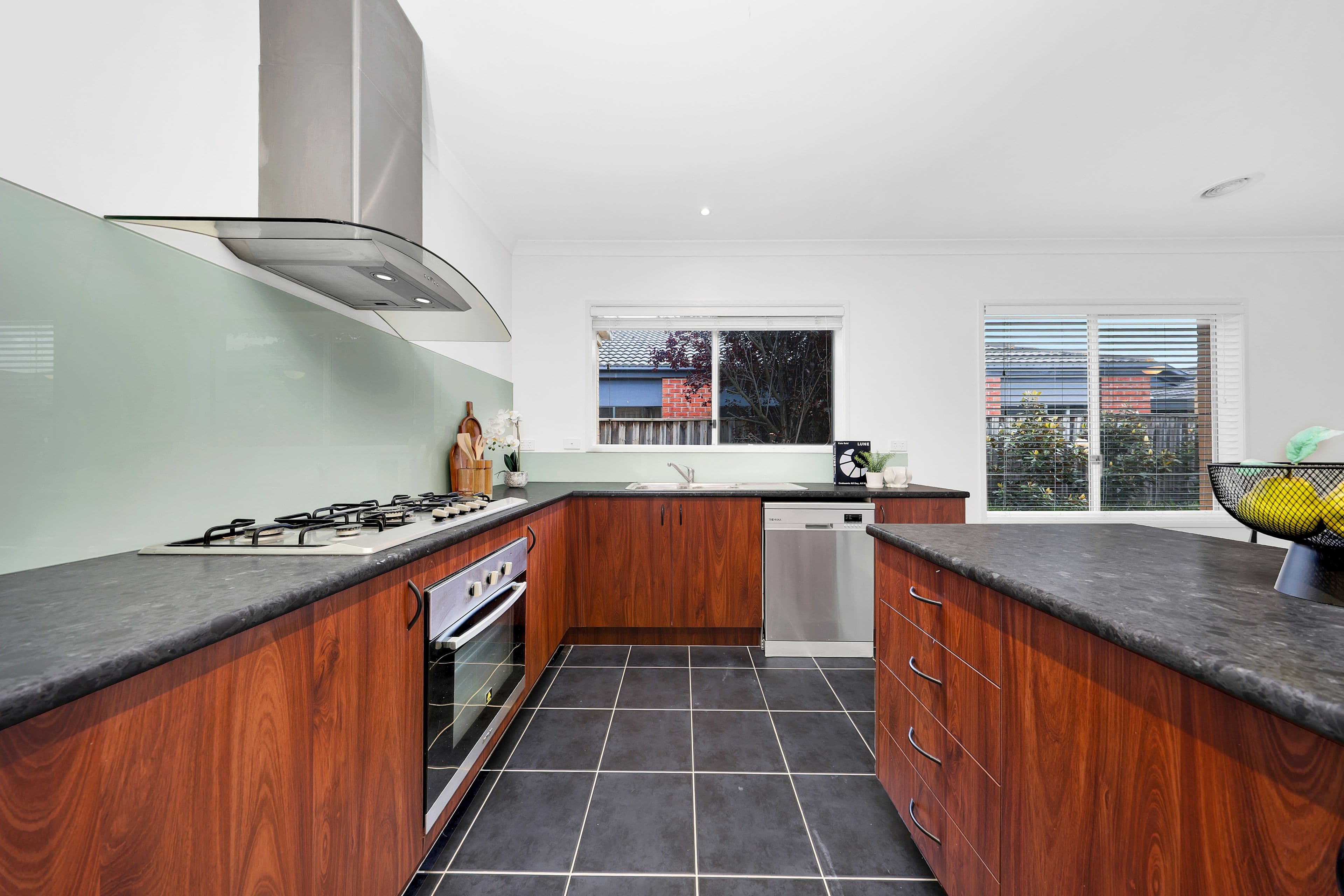 13 Westhorpe Crescent, Mernda VIC 3754, Mernda - Thumbnail 3