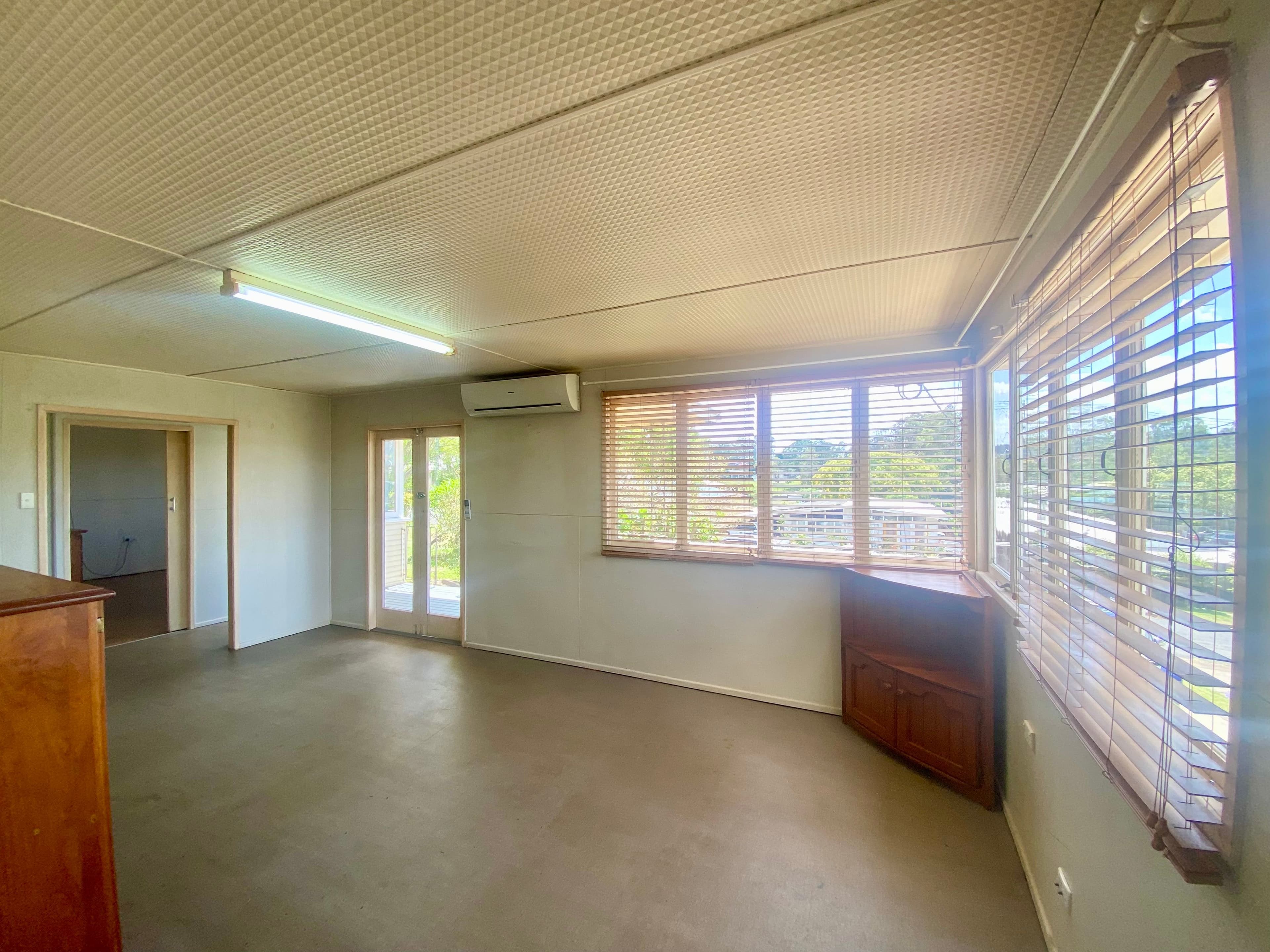 5 Robson Street, Kilcoy QLD 4515, Kilcoy - Thumbnail 3