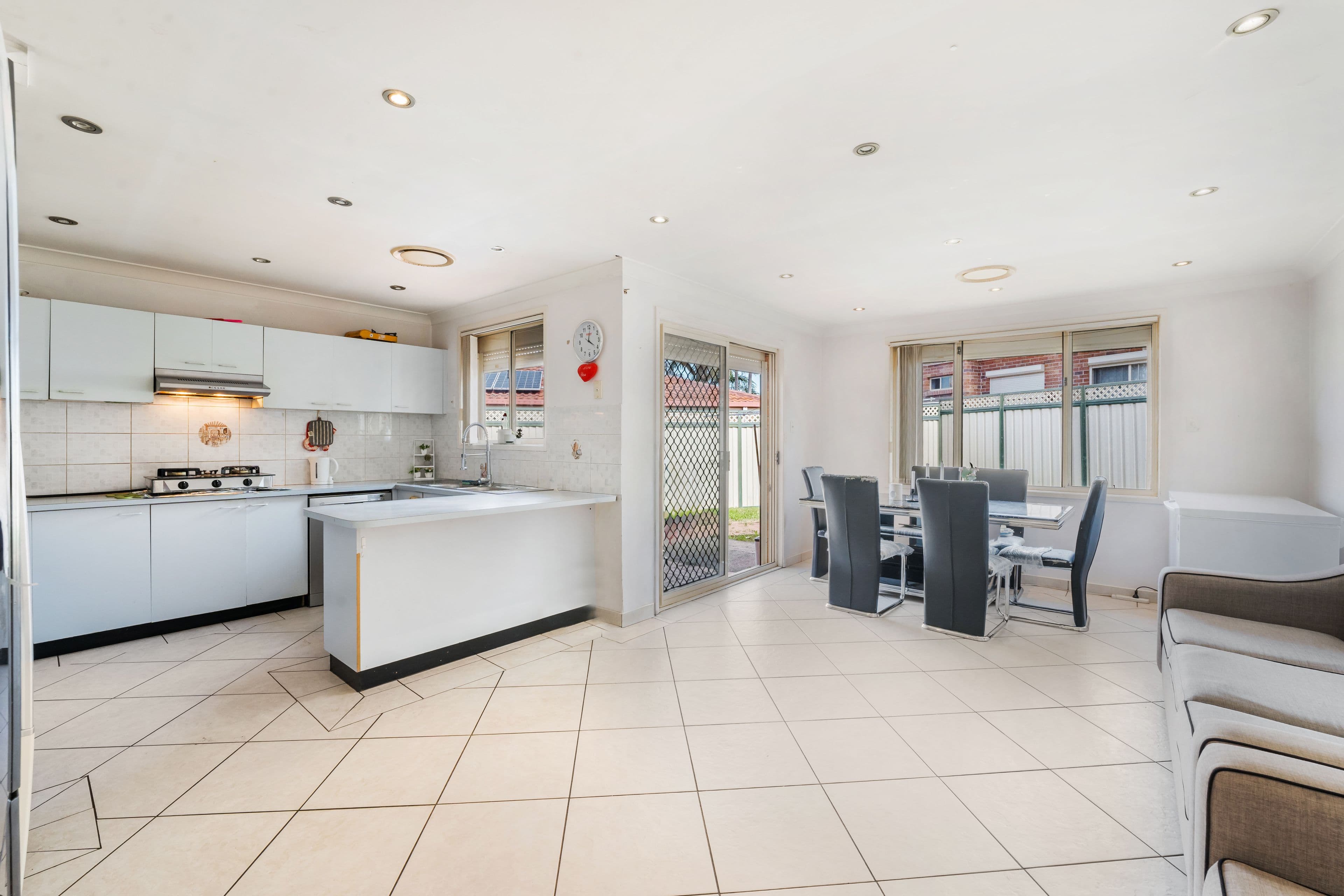28 Diamond Crescent, Bonnyrigg NSW 2177, Bonnyrigg - Thumbnail 6
