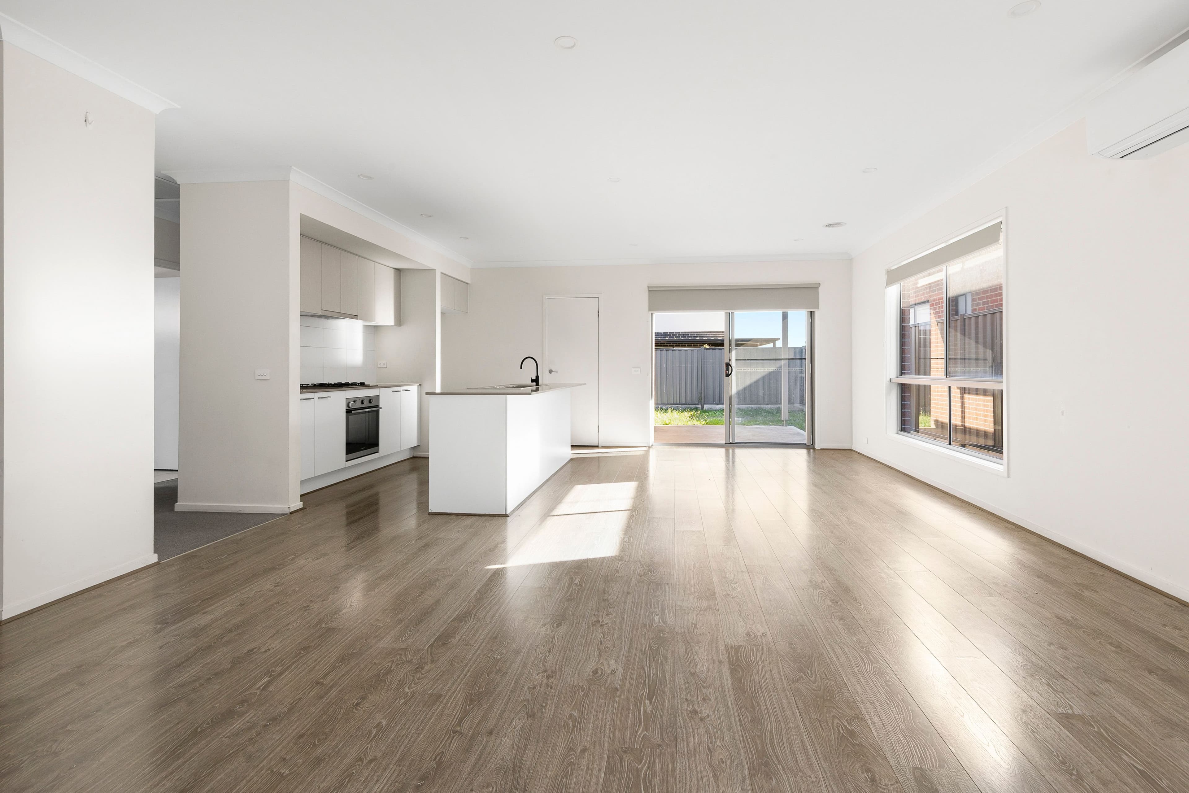 7 Starboard Street, Greenvale VIC 3059, Greenvale - Thumbnail 4
