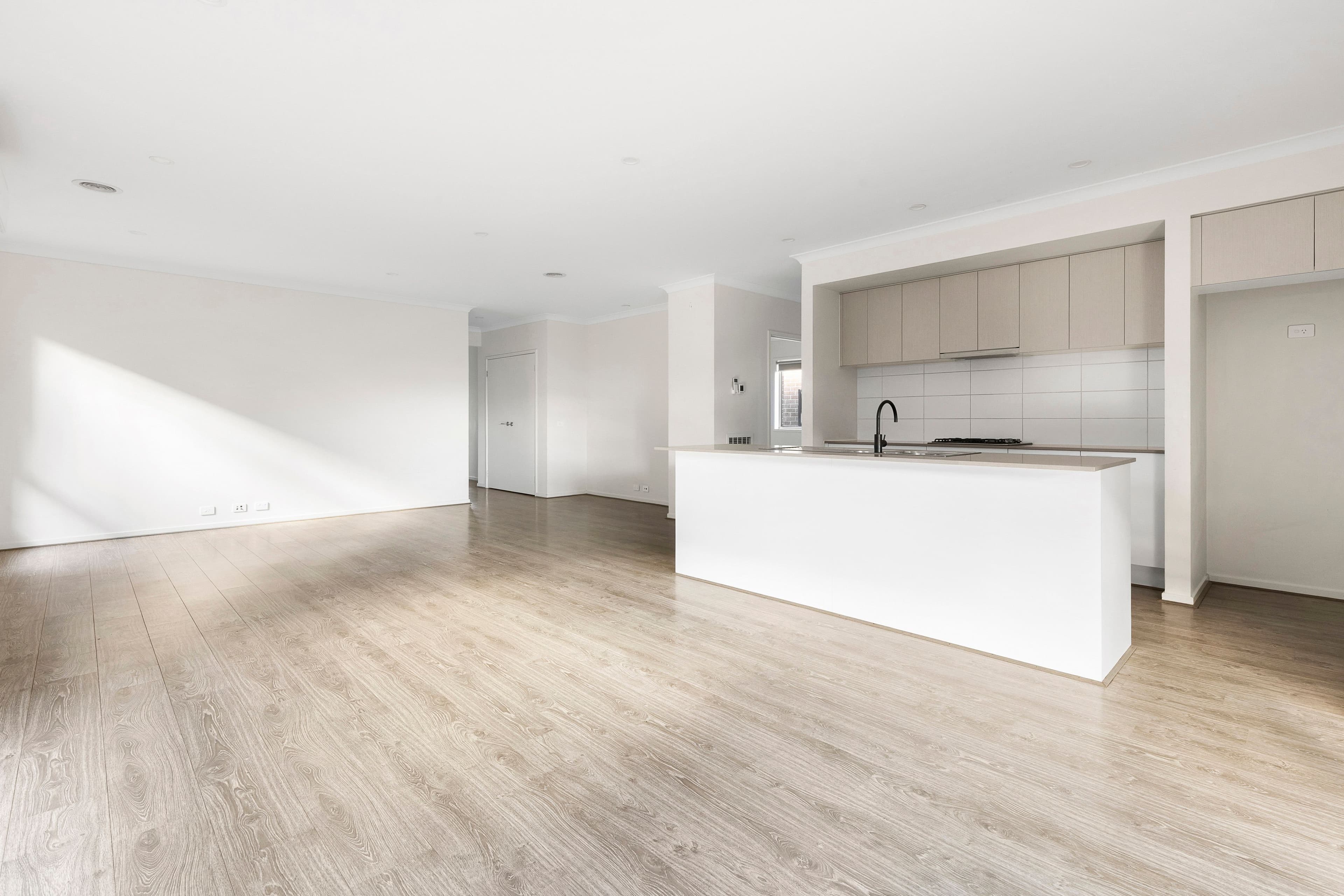 7 Starboard Street, Greenvale VIC 3059, Greenvale - Thumbnail 7
