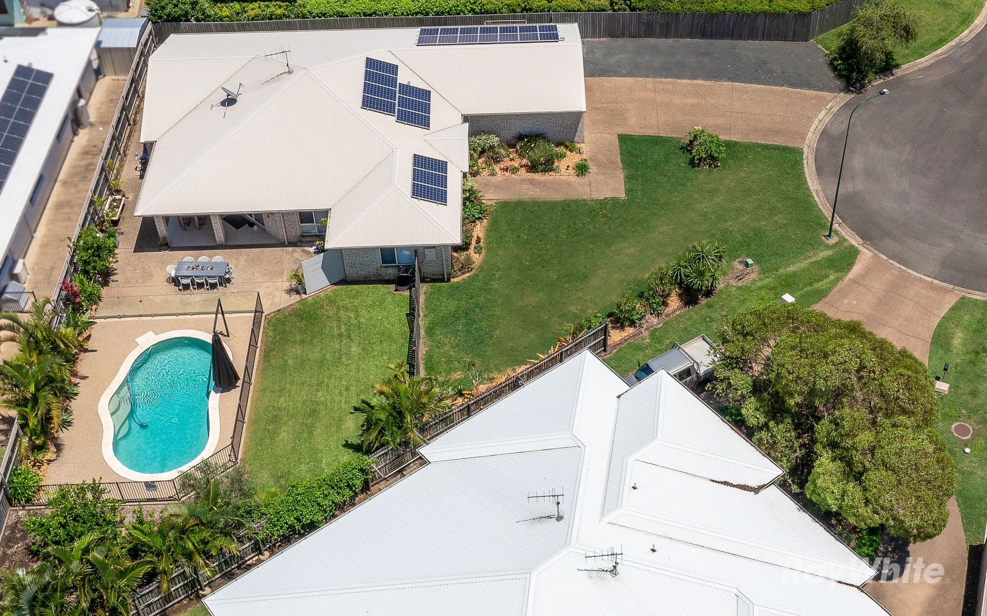 4 Tulipwood Place, Coral Cove QLD 4670, Coral Cove - Thumbnail 2