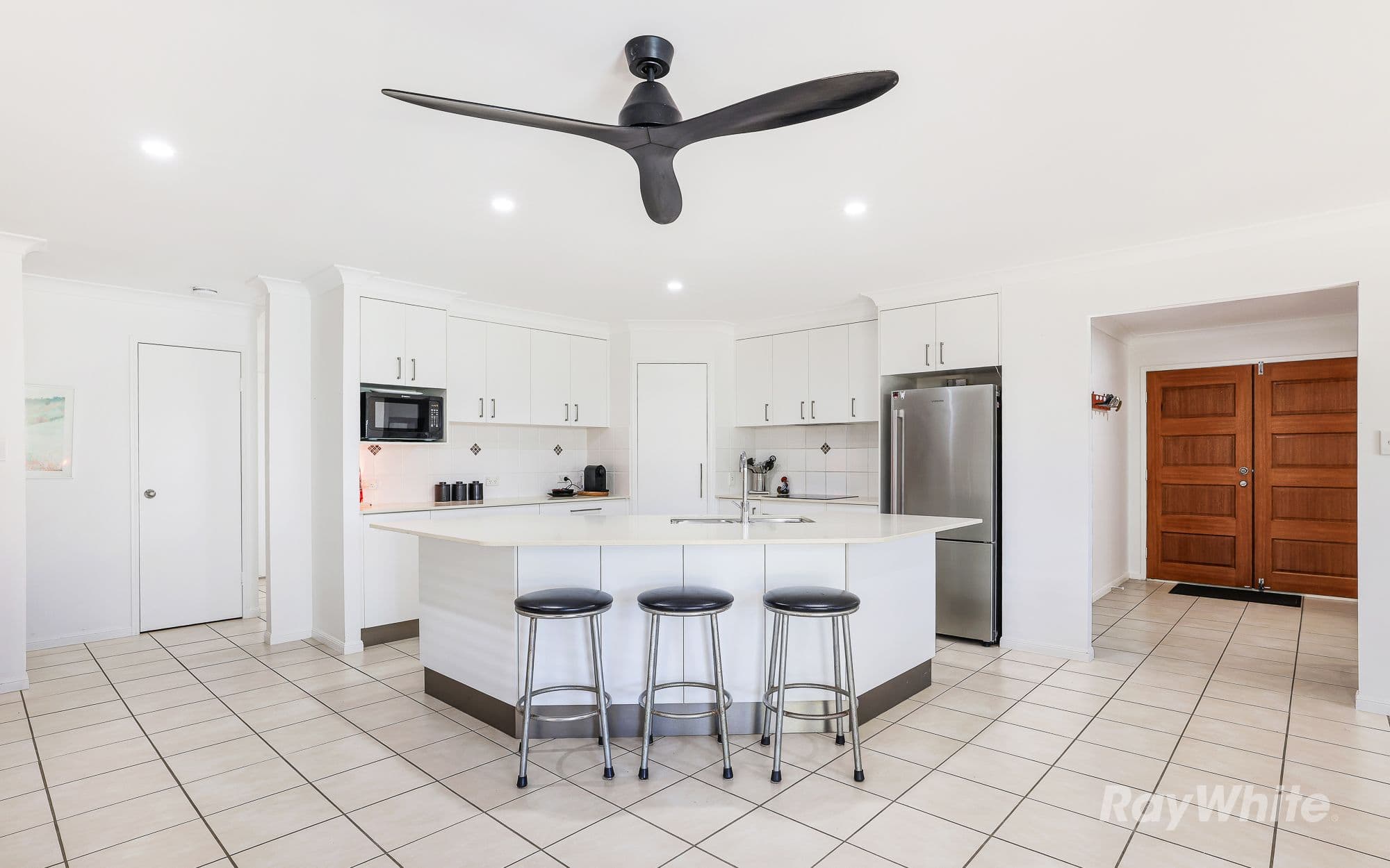 4 Tulipwood Place, Coral Cove QLD 4670, Coral Cove - Thumbnail 8
