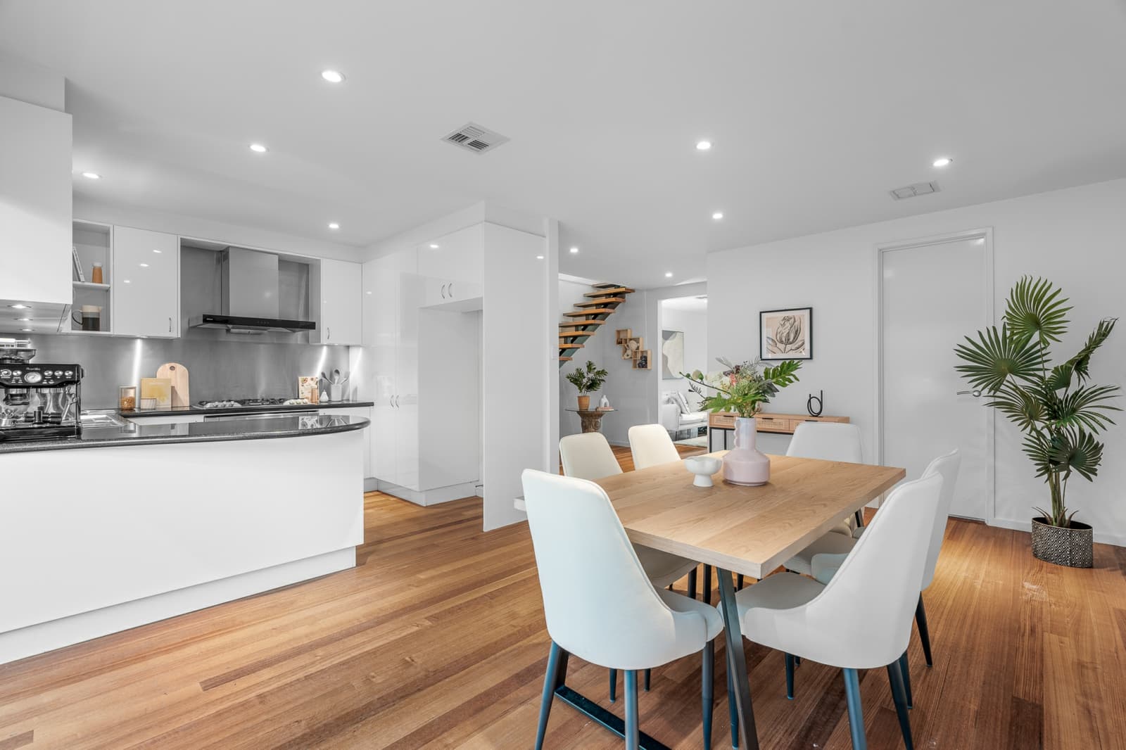 22 Ruabon Road,Toorak, Toorak - Thumbnail 6