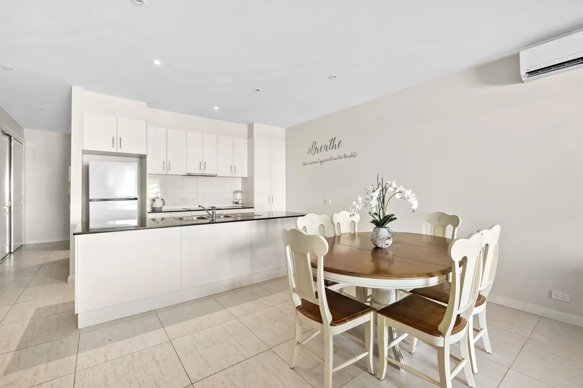 2/23 Pier Street, Dromana., Dromana - Thumbnail 4