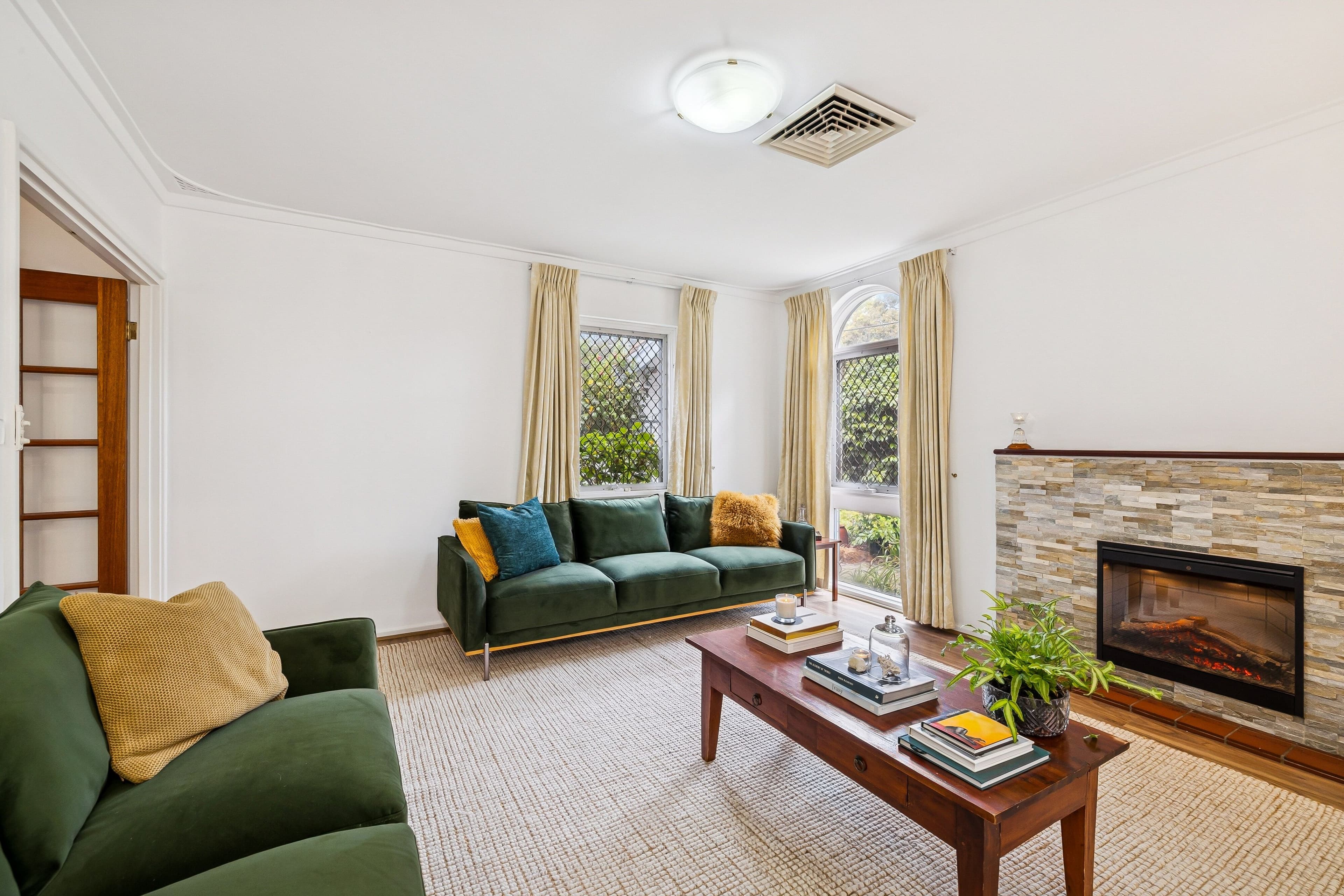 120 Lesmurdie Road, Lesmurdie WA 6076, Lesmurdie - Thumbnail 4