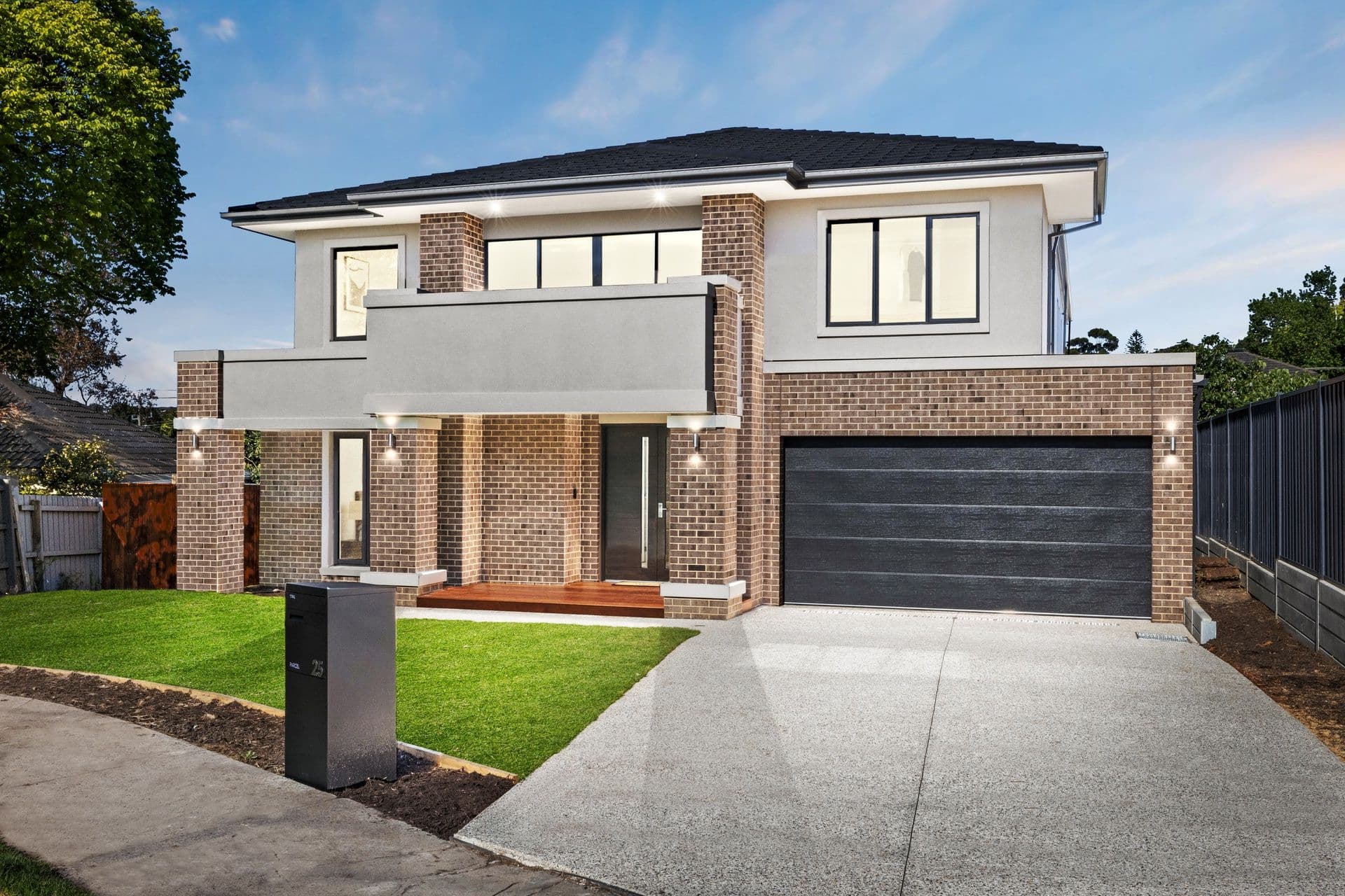 25 Oak Hill Road, Mount Waverley VIC 3149, Mount Waverley - Image 1