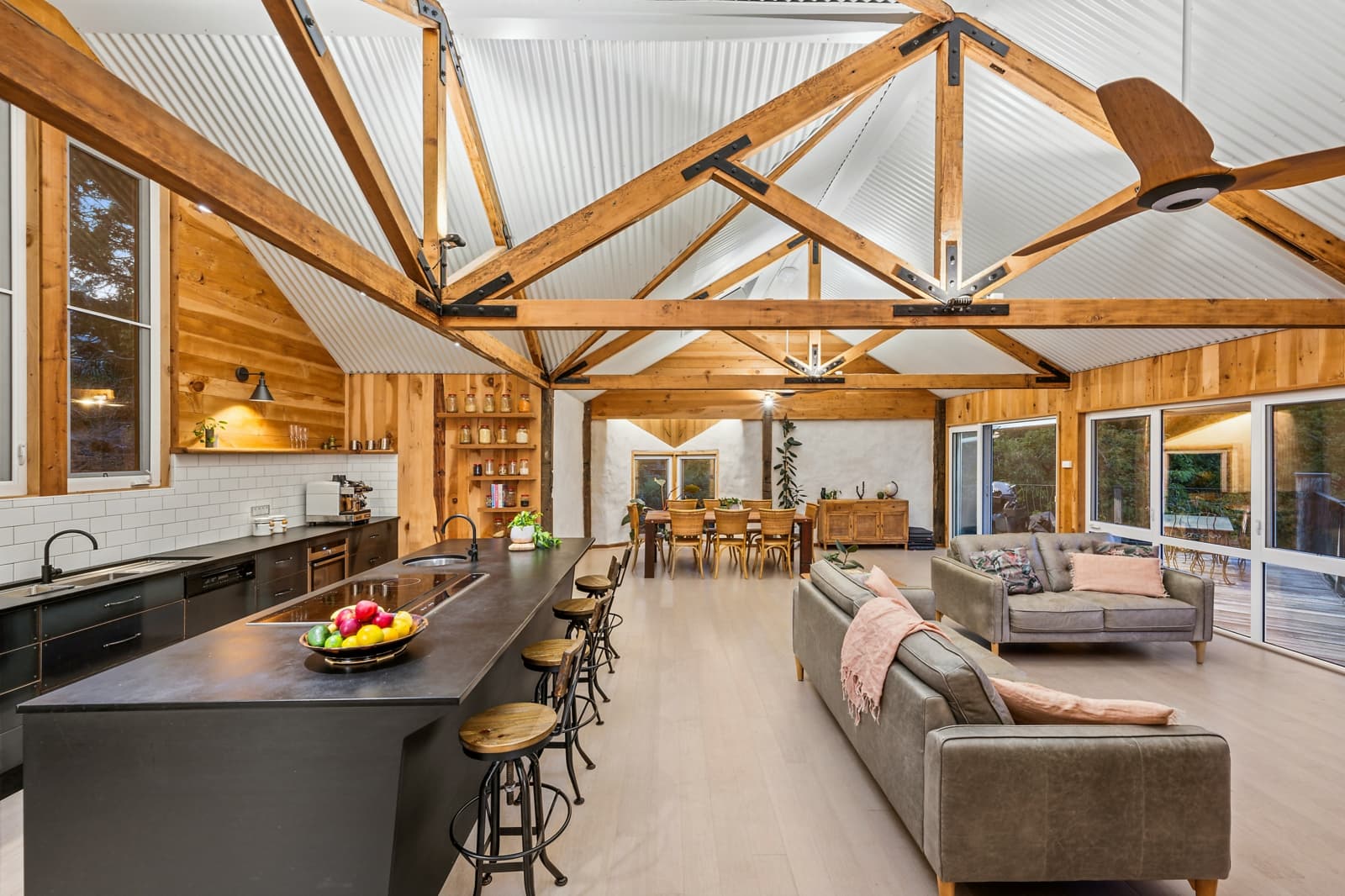 15-17 Angel Street,Wentworth Falls, Wentworth Falls - Thumbnail 2