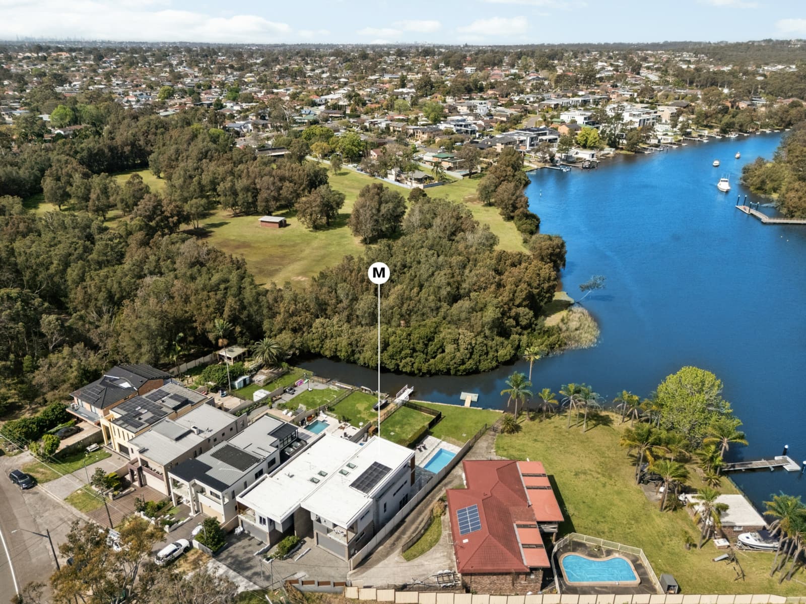606 Henry Lawson Drive,East Hills, East Hills - Thumbnail 2