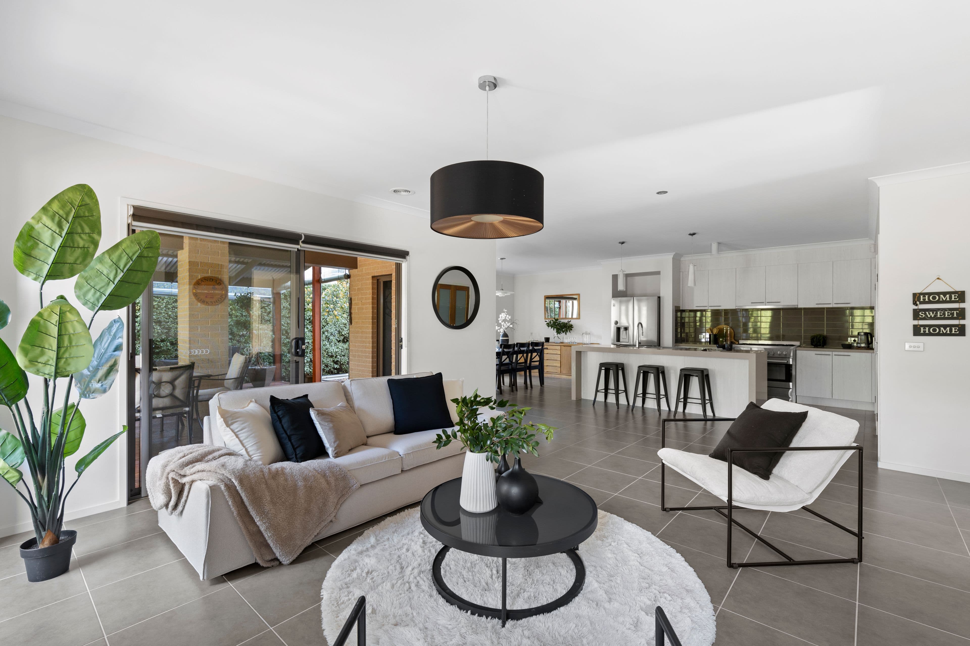 10 Roebuck Street, South Morang VIC 3752, South Morang - Thumbnail 6