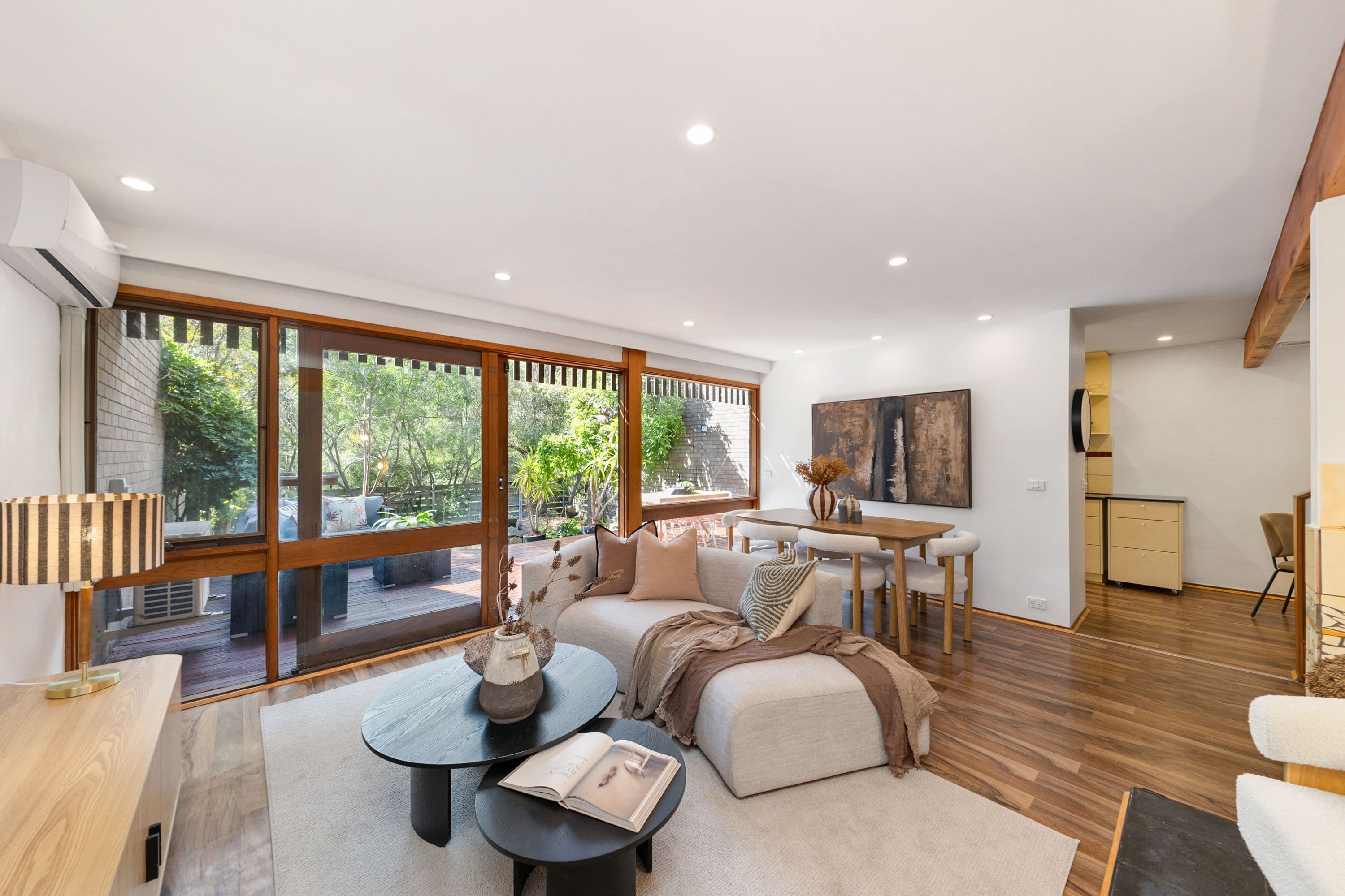 93 Wybalena Grove, Cook ACT 2614, Cook - Thumbnail 3