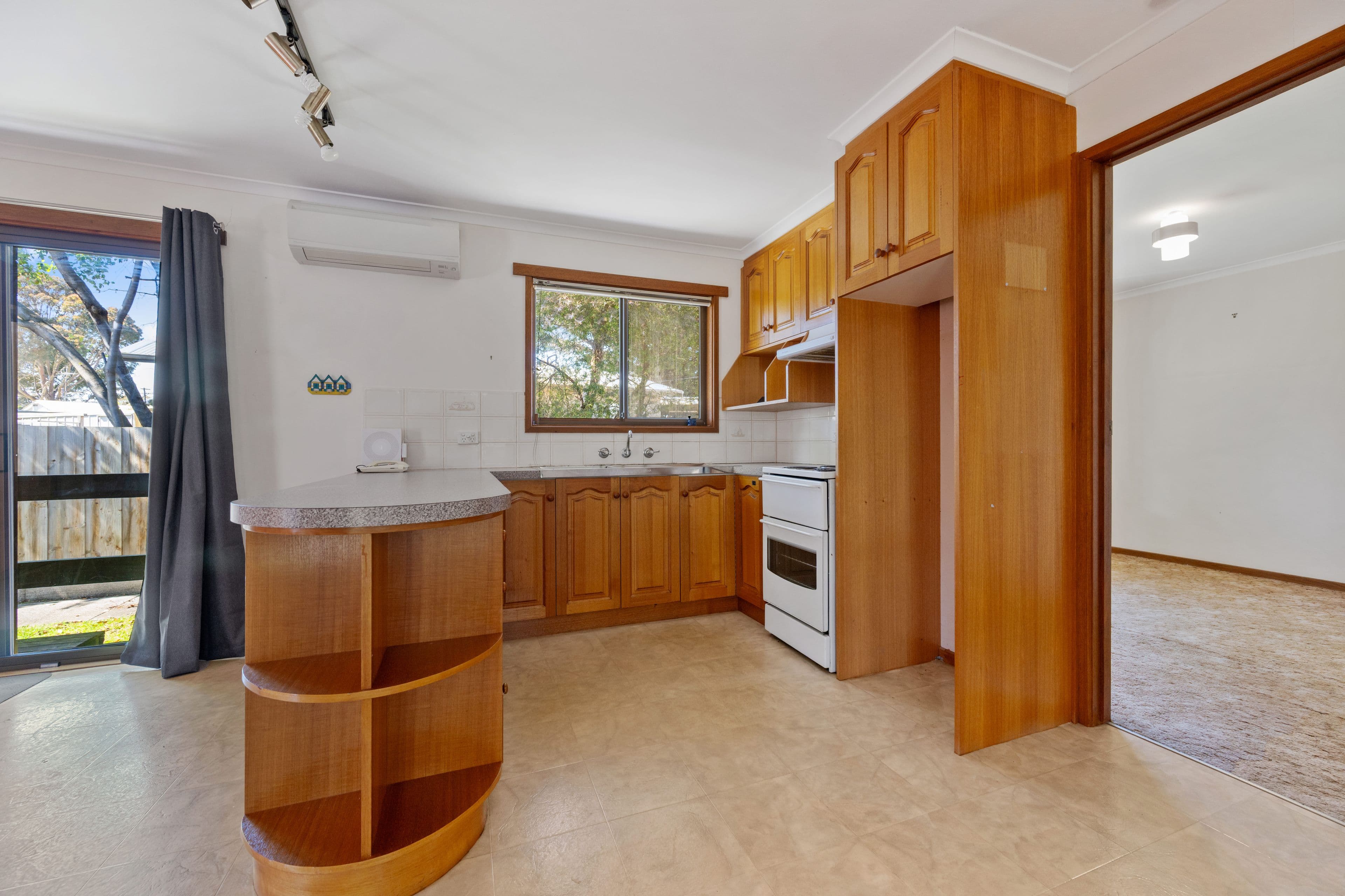 8 Valerie Street, Inverloch VIC 3996, Inverloch - Thumbnail 3