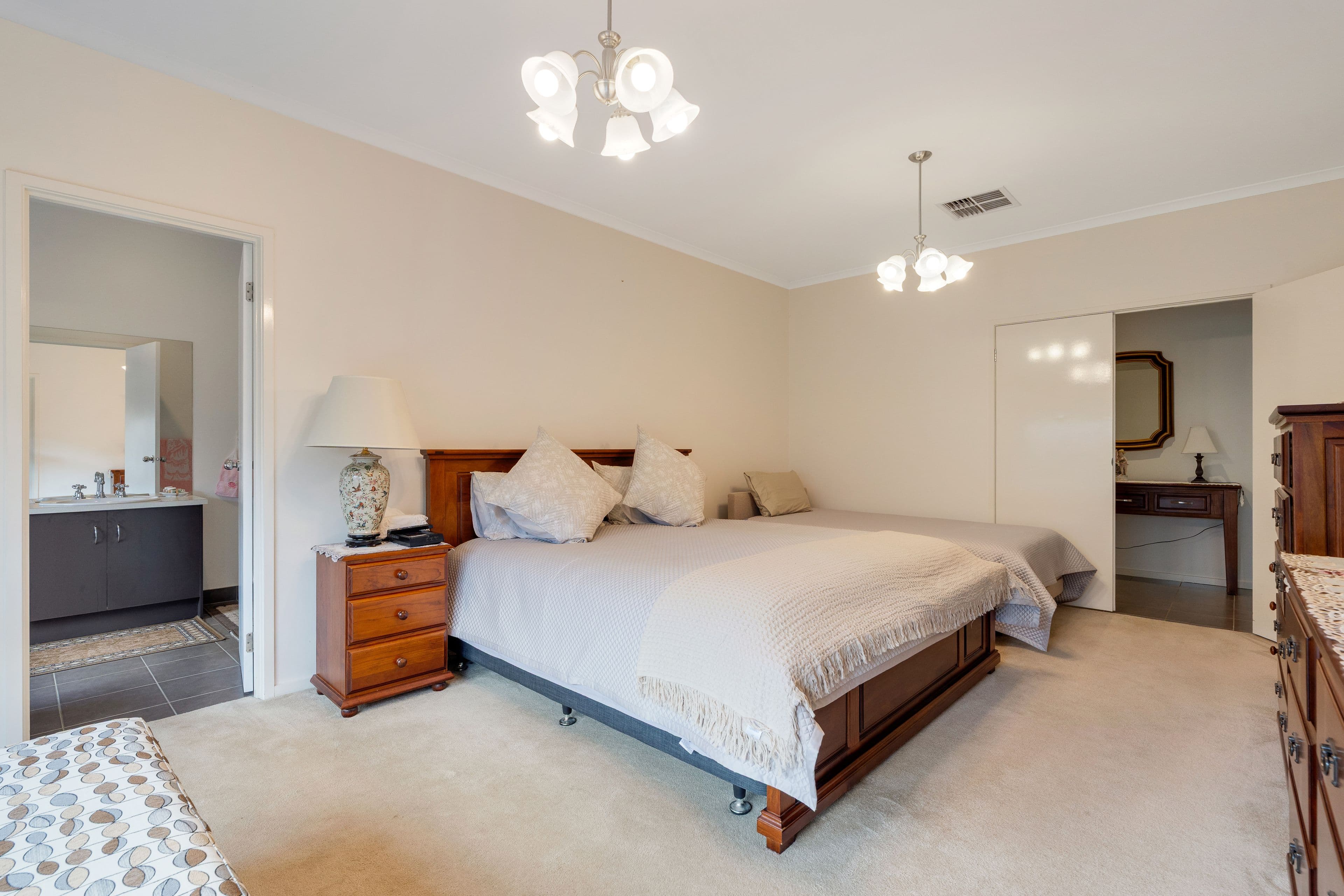 8 Beau Vista Drive, Craigieburn VIC 3064, Craigieburn - Thumbnail 5