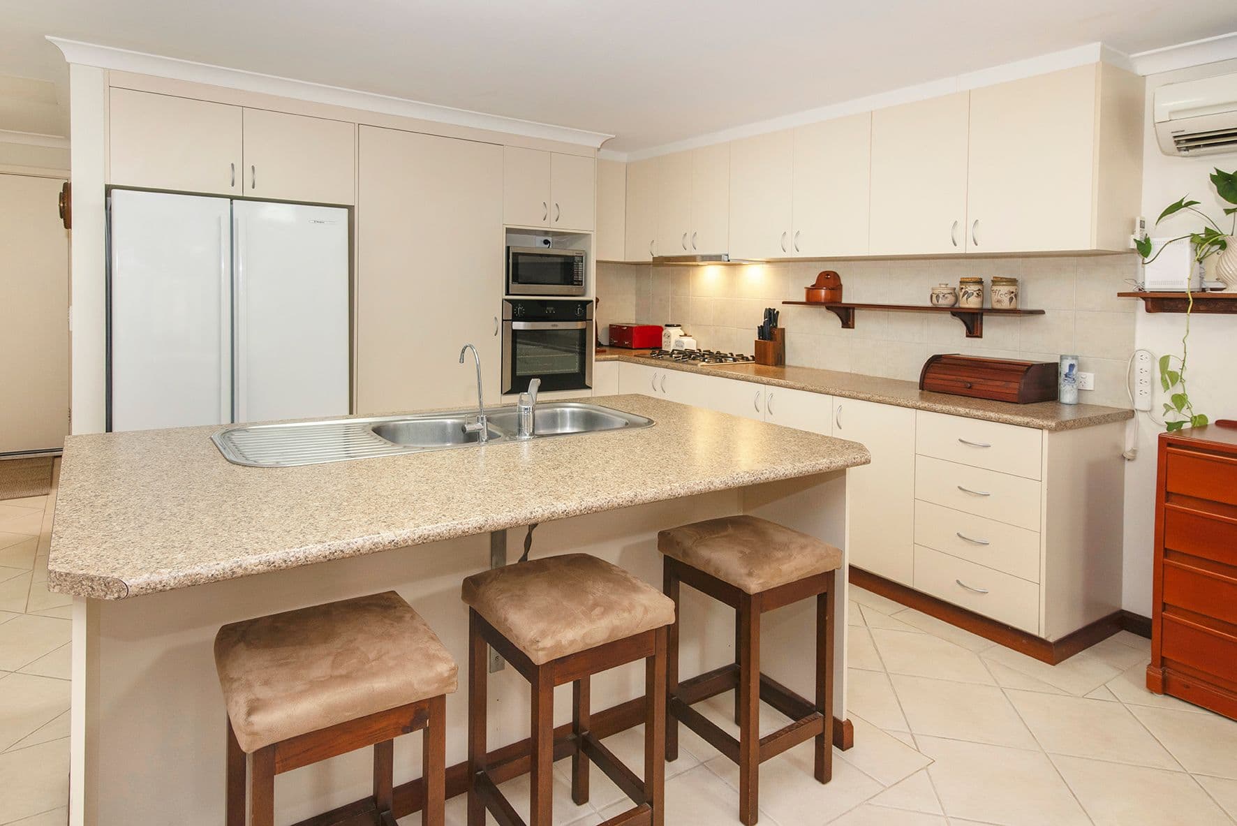 68 Carey Street, Busselton WA 6280, Busselton - Thumbnail 6