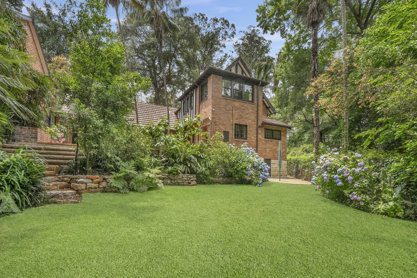 12 Kimbarra Road,Pymble, Pymble - Thumbnail 2