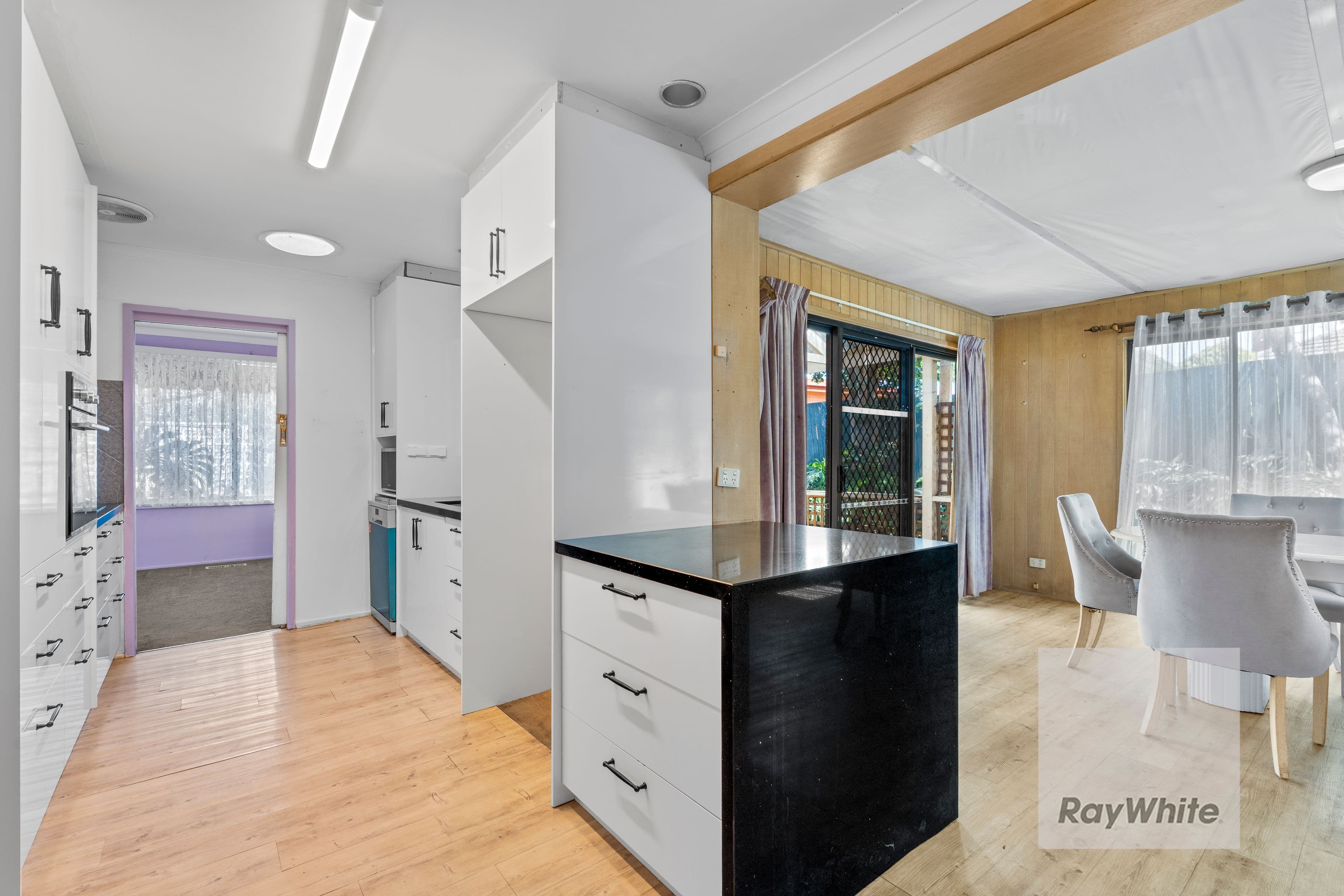 8 Mansfield Court, Bundoora VIC 3083, Bundoora - Thumbnail 3
