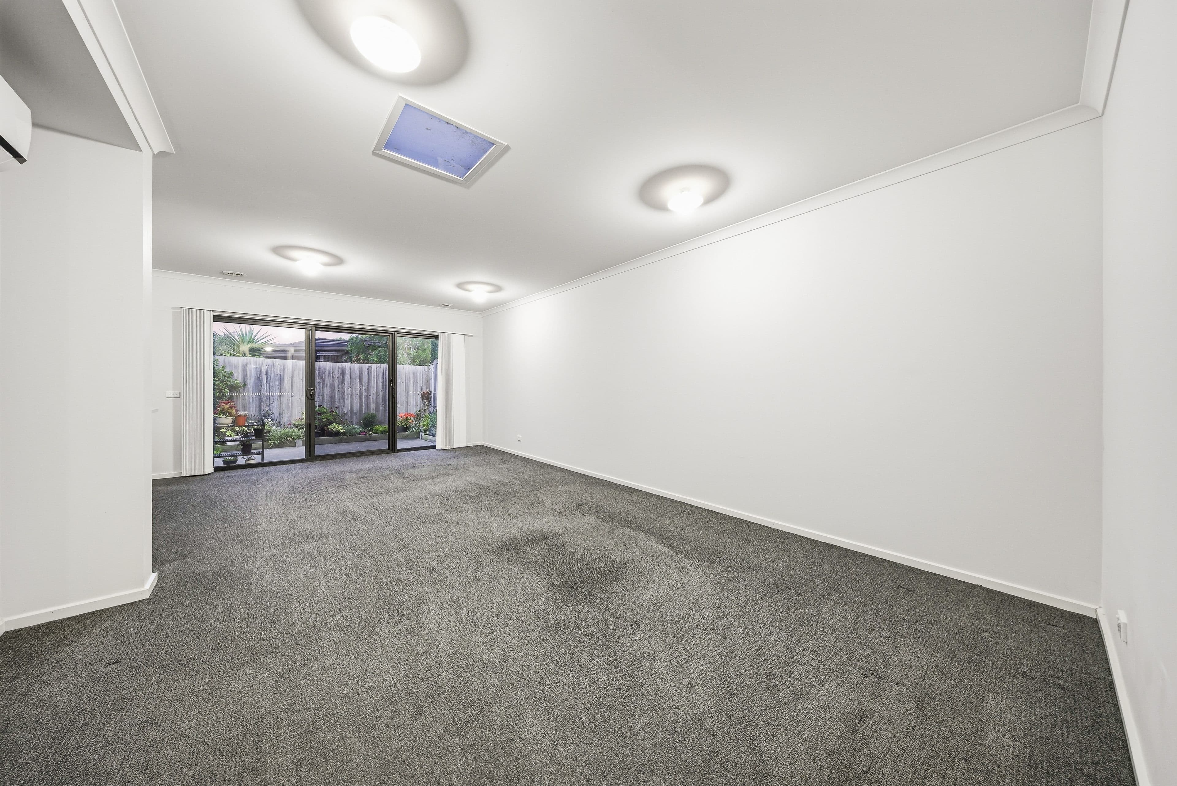 8 Portrait Place, Clyde North VIC 3978, Clyde North - Thumbnail 7