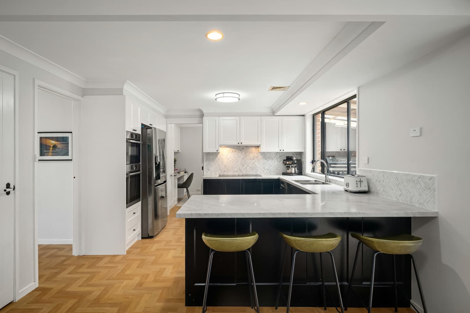 35 Wonoona Parade West,Oatley, Oatley - Thumbnail 2