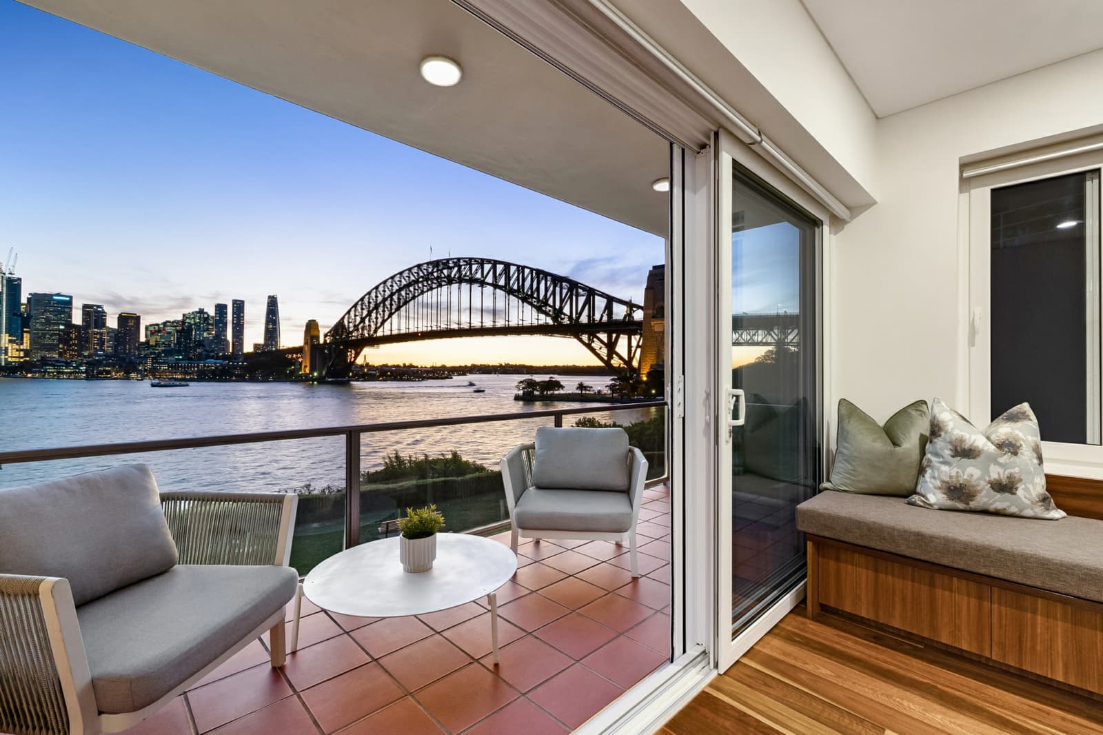 4/73 Kirribilli Avenue,Kirribilli, Kirribilli - Image 1