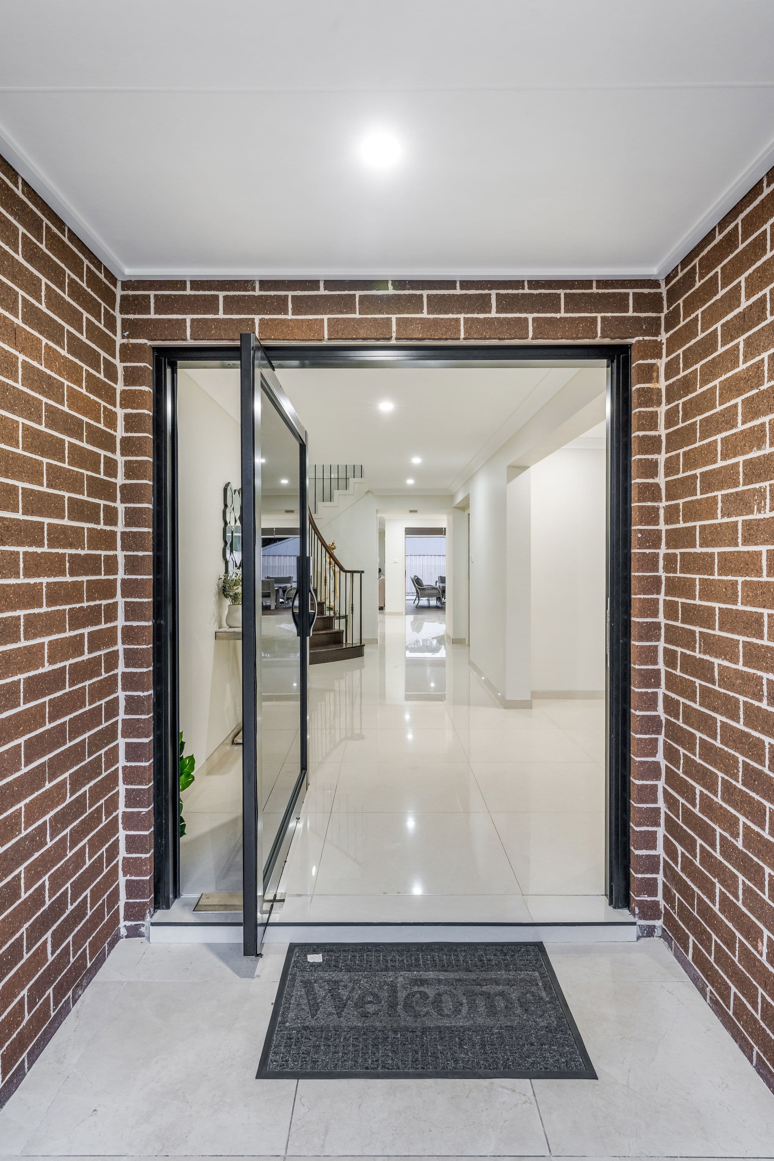 6 Joseph Wild Road, Carnes Hill NSW 2171, Carnes Hill - Thumbnail 3