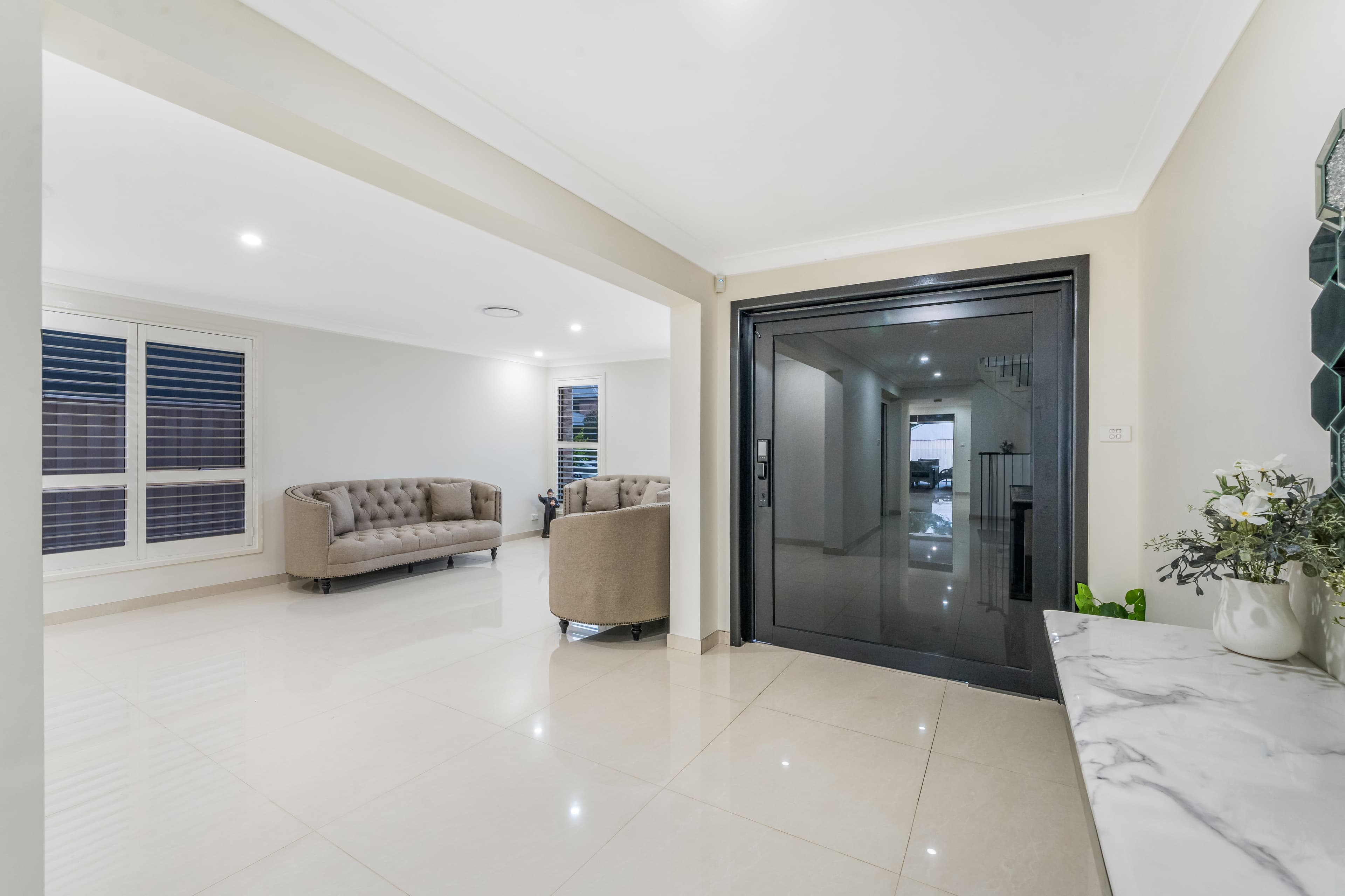 6 Joseph Wild Road, Carnes Hill NSW 2171, Carnes Hill - Thumbnail 4