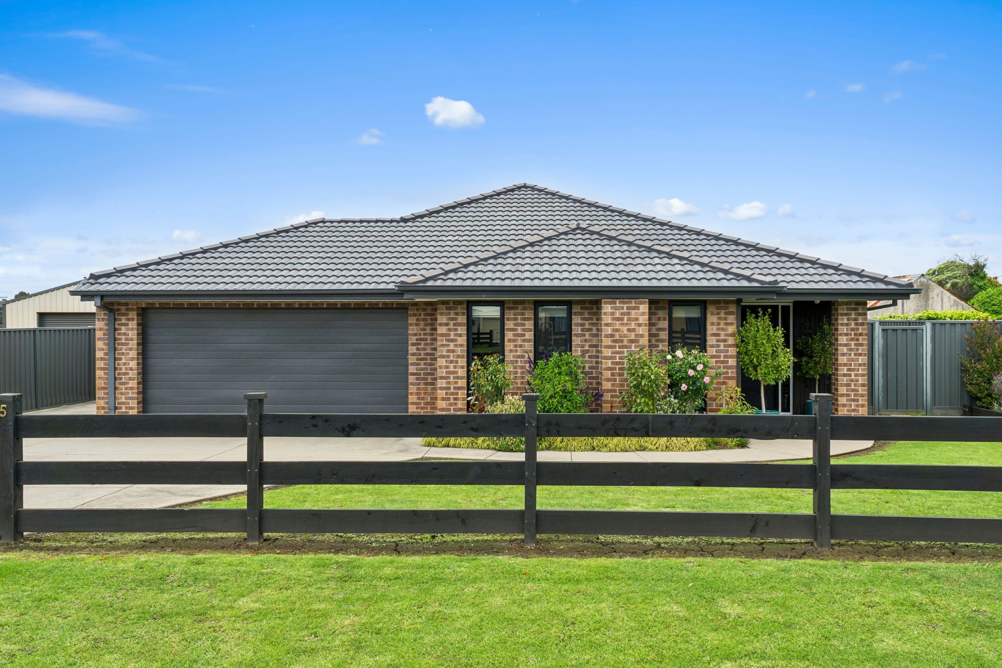 5 Stirling Street, Cobden VIC 3266, Cobden - Image 1