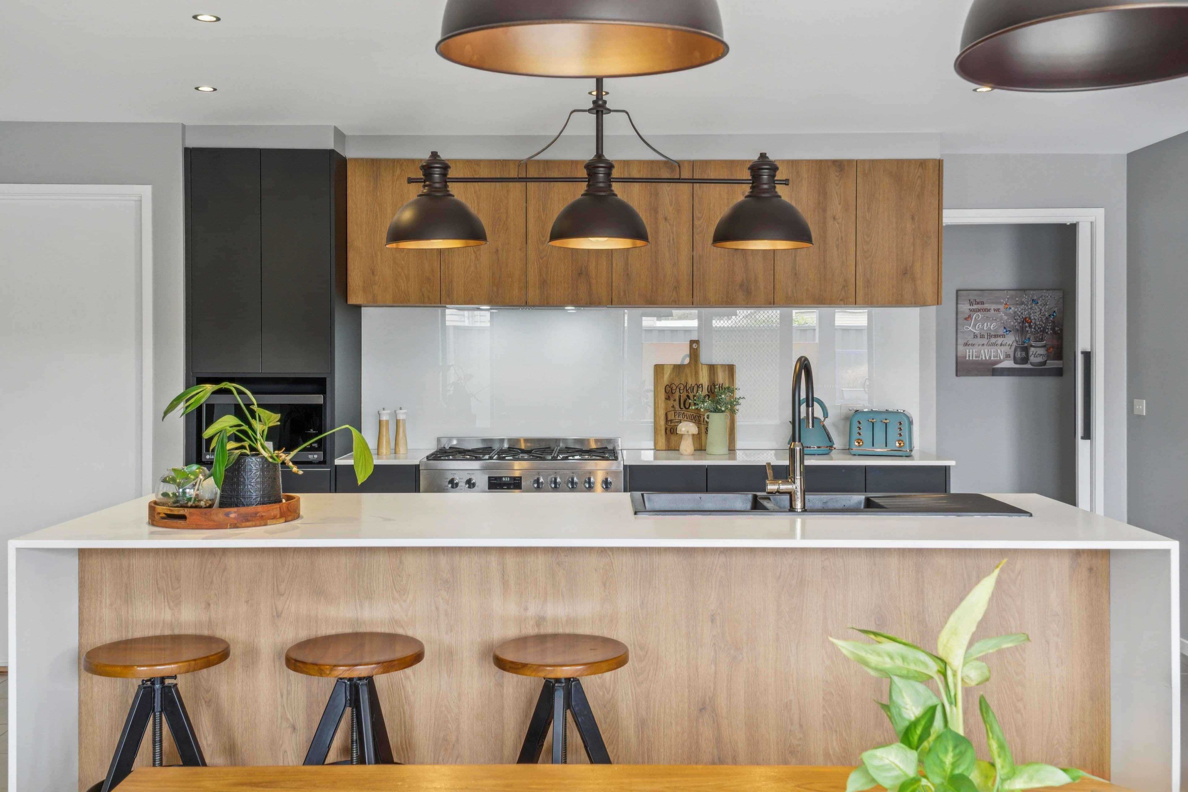5 Stirling Street, Cobden VIC 3266, Cobden - Thumbnail 4
