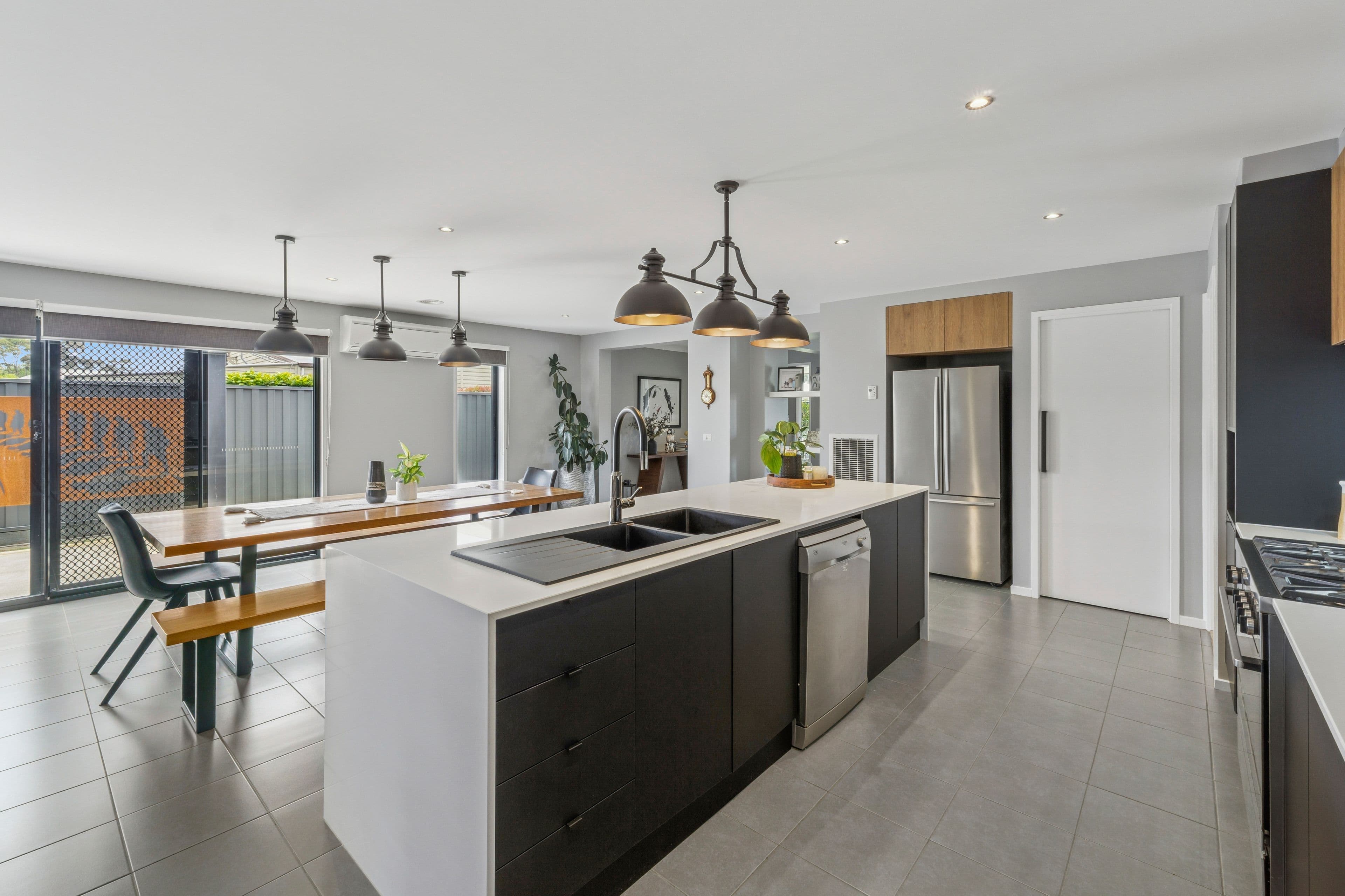5 Stirling Street, Cobden VIC 3266, Cobden - Thumbnail 5
