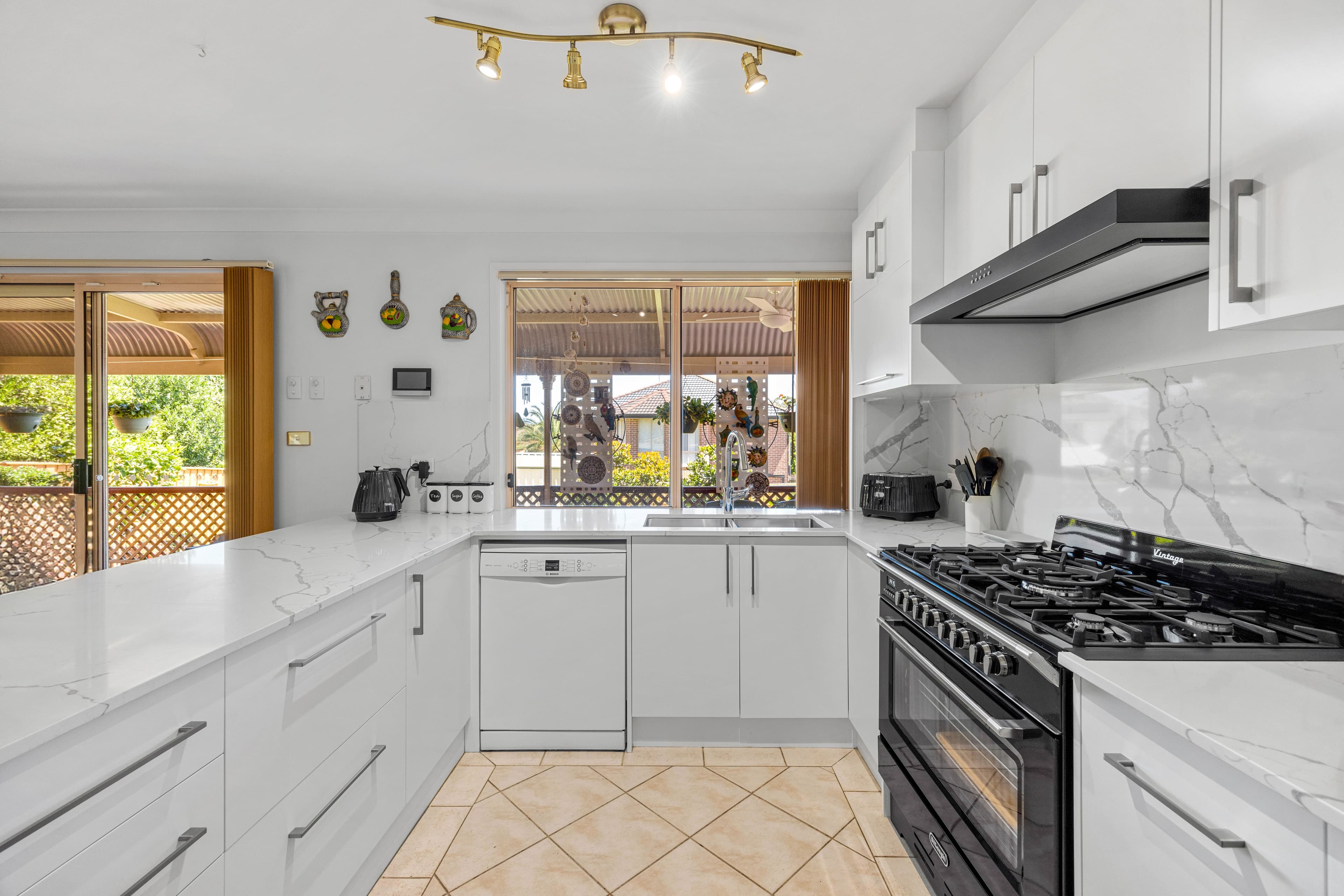 120 Carmichael Drive, West Hoxton NSW 2171, West Hoxton - Thumbnail 5
