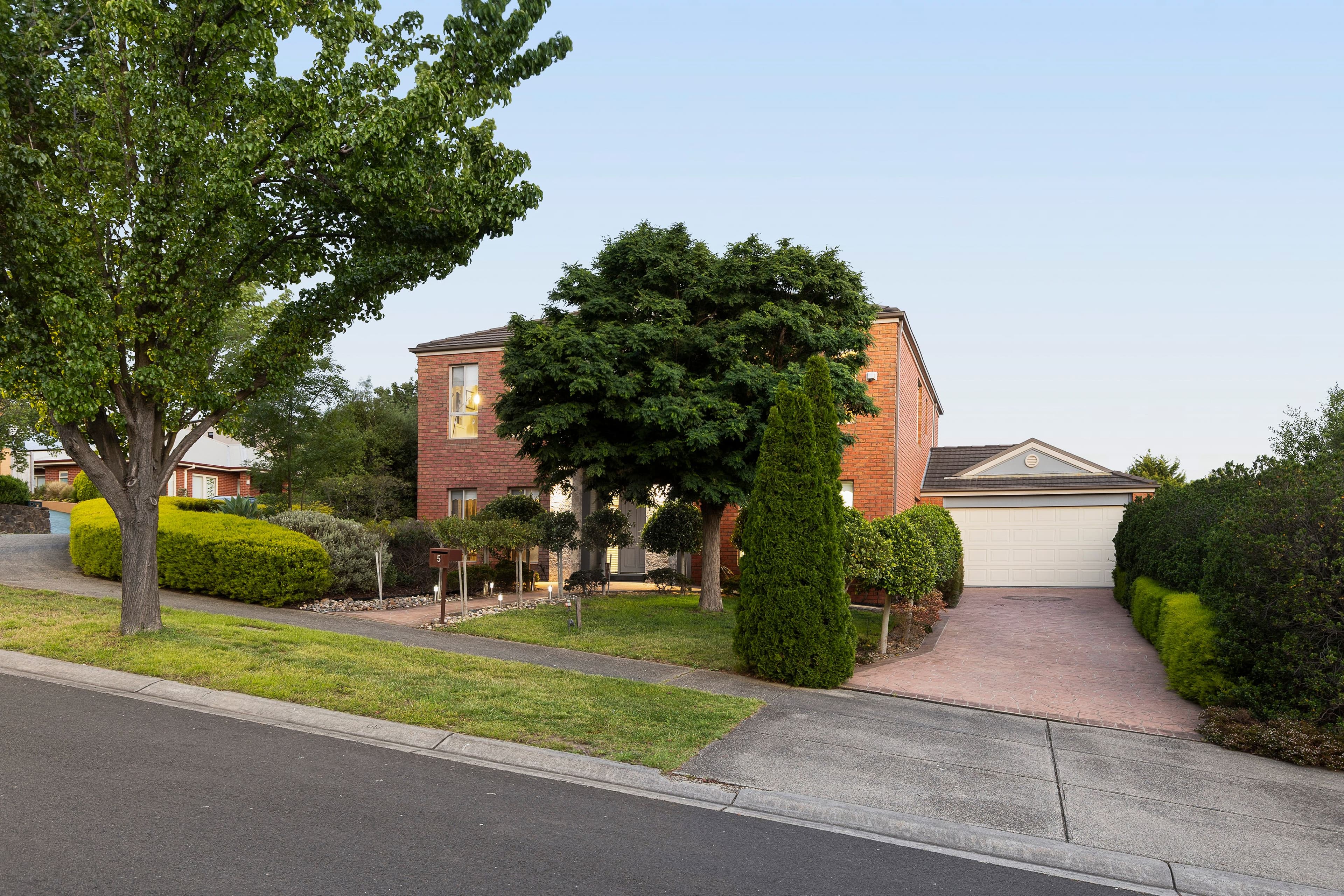 5 Eagleview Way, Craigieburn VIC 3064, Craigieburn - Thumbnail 3
