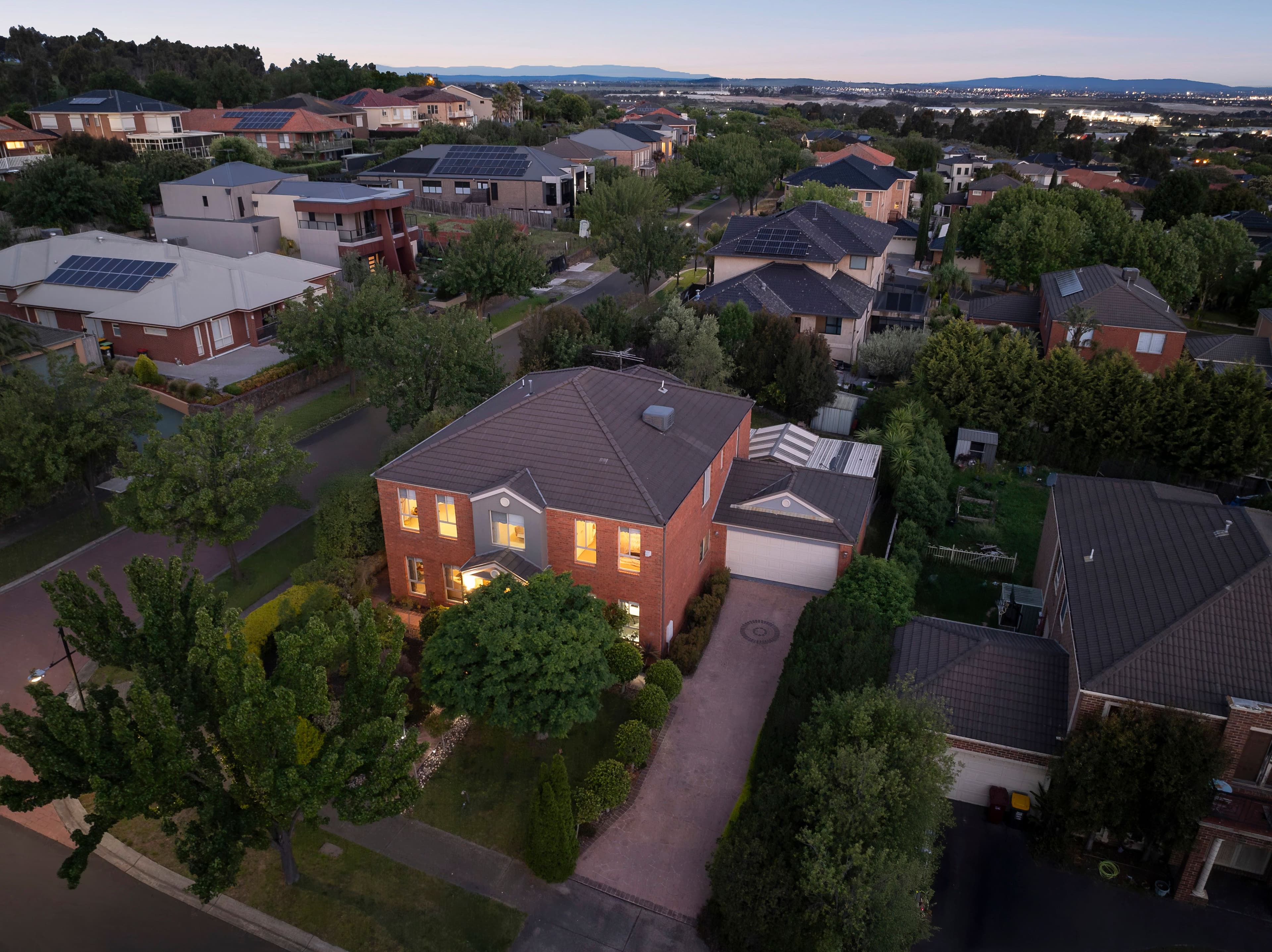 5 Eagleview Way, Craigieburn VIC 3064, Craigieburn - Thumbnail 4