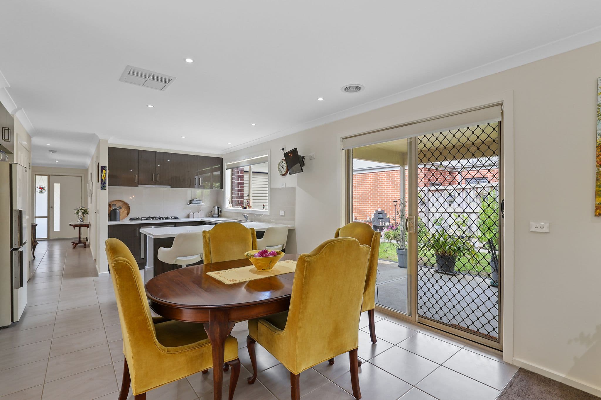 22 Chaucer Way, Drouin VIC 3818, Drouin - Thumbnail 3