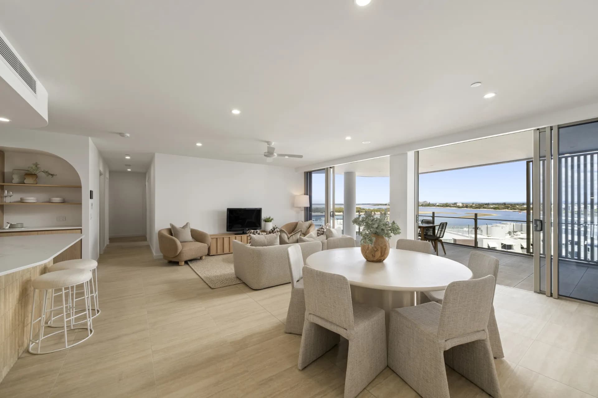 Unit 602/5 Tay  Avenue, Caloundra, QLD, Caloundra - Thumbnail 2