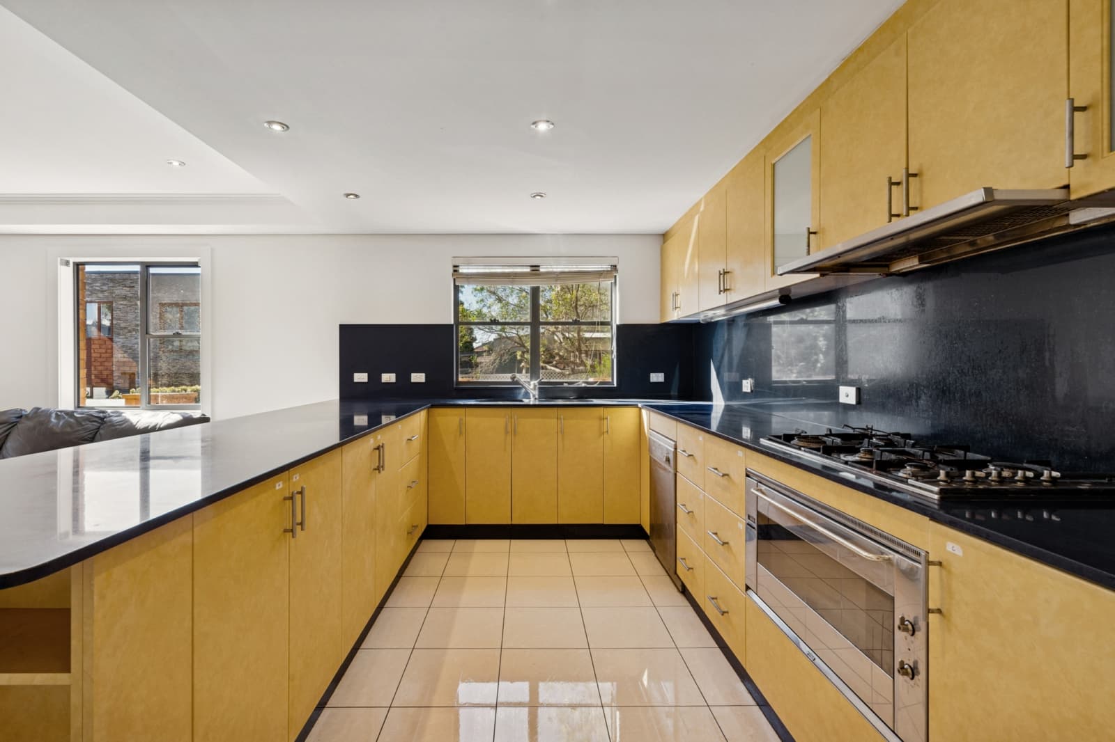 129 The Avenue,Hurstville, Hurstville - Thumbnail 2