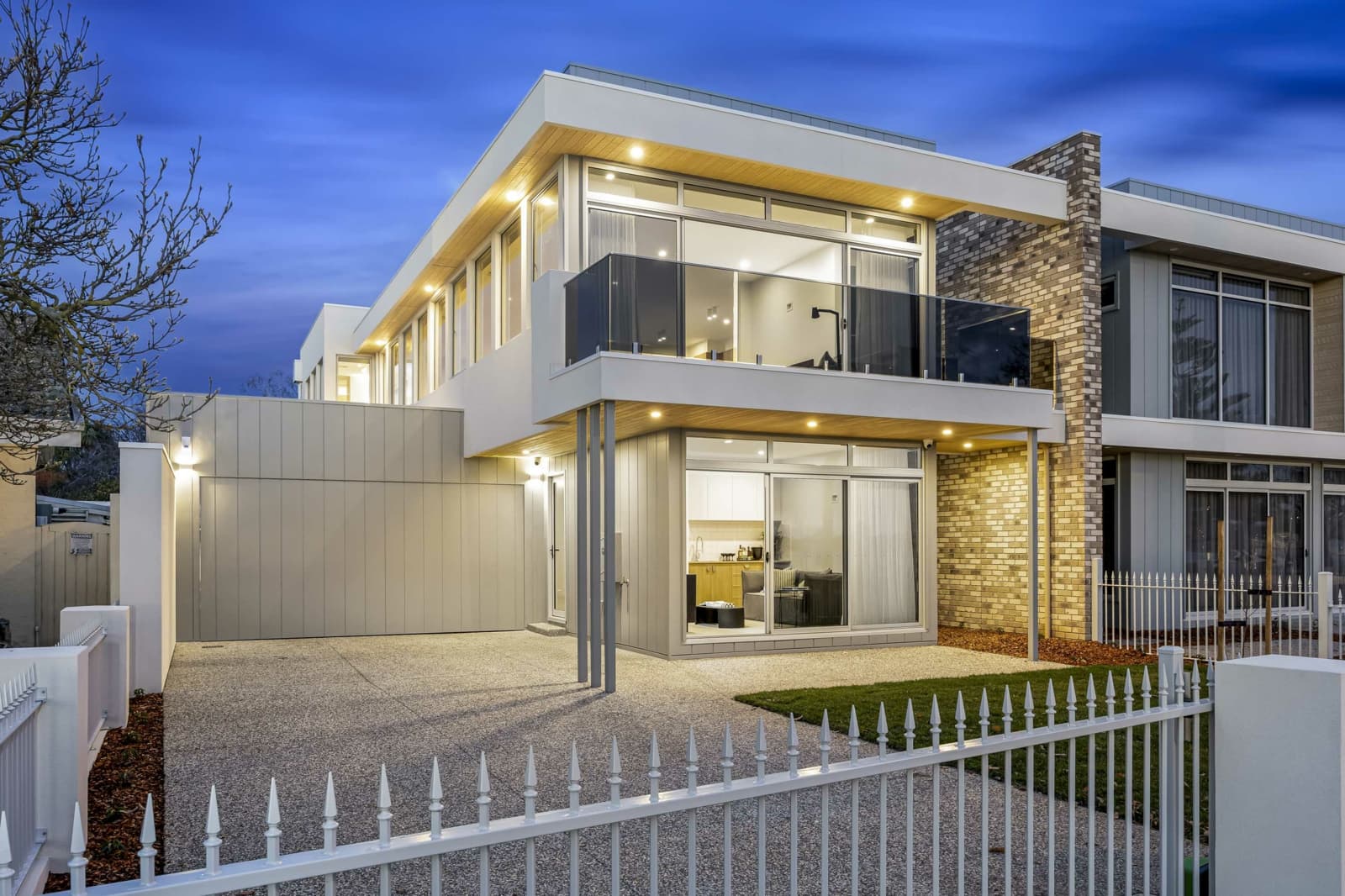 202 Wendouree Parade,Lake Wendouree, Lake Wendouree - Thumbnail 2