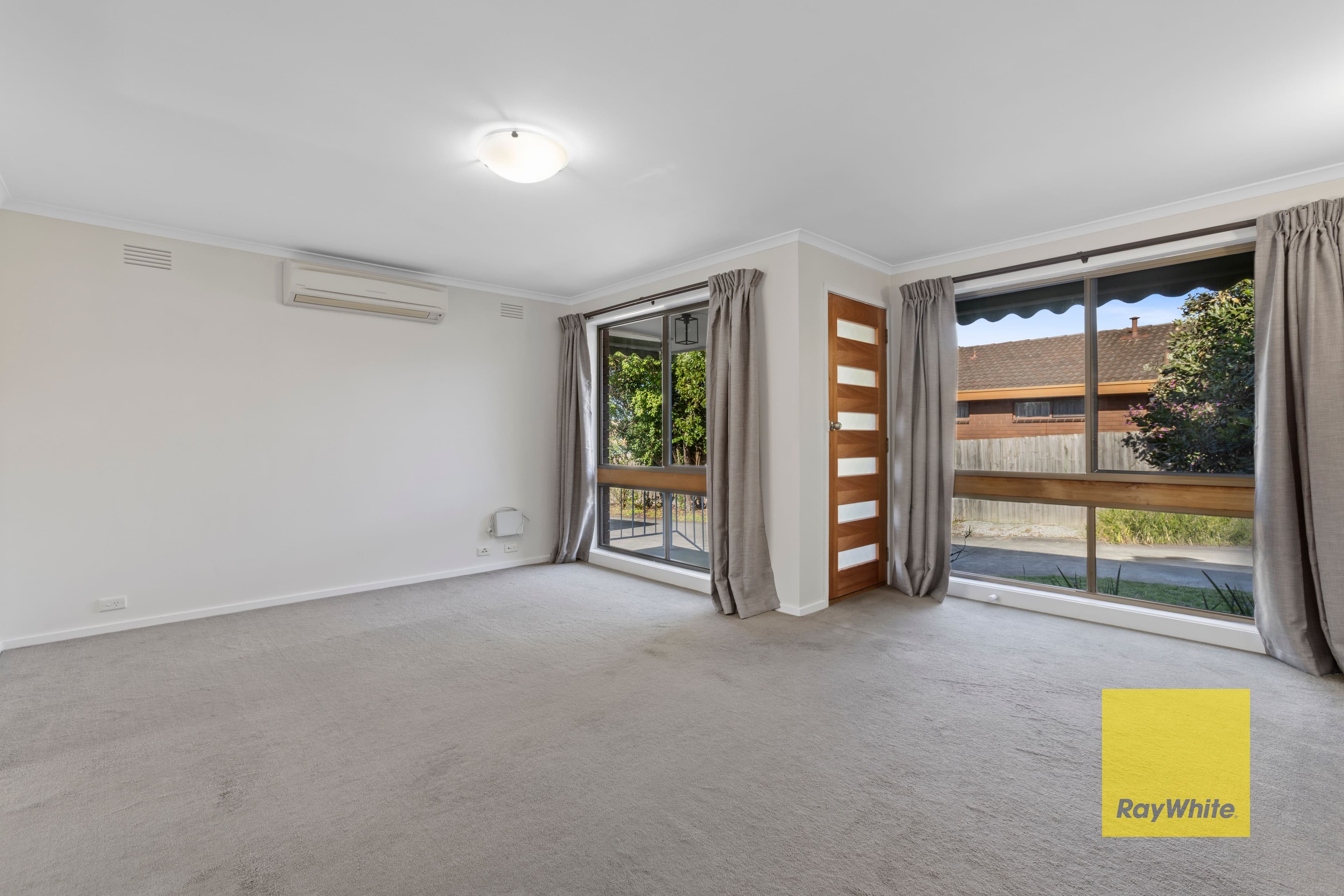 37 Hutcheson Avenue, Highton VIC 3216, Highton - Thumbnail 2