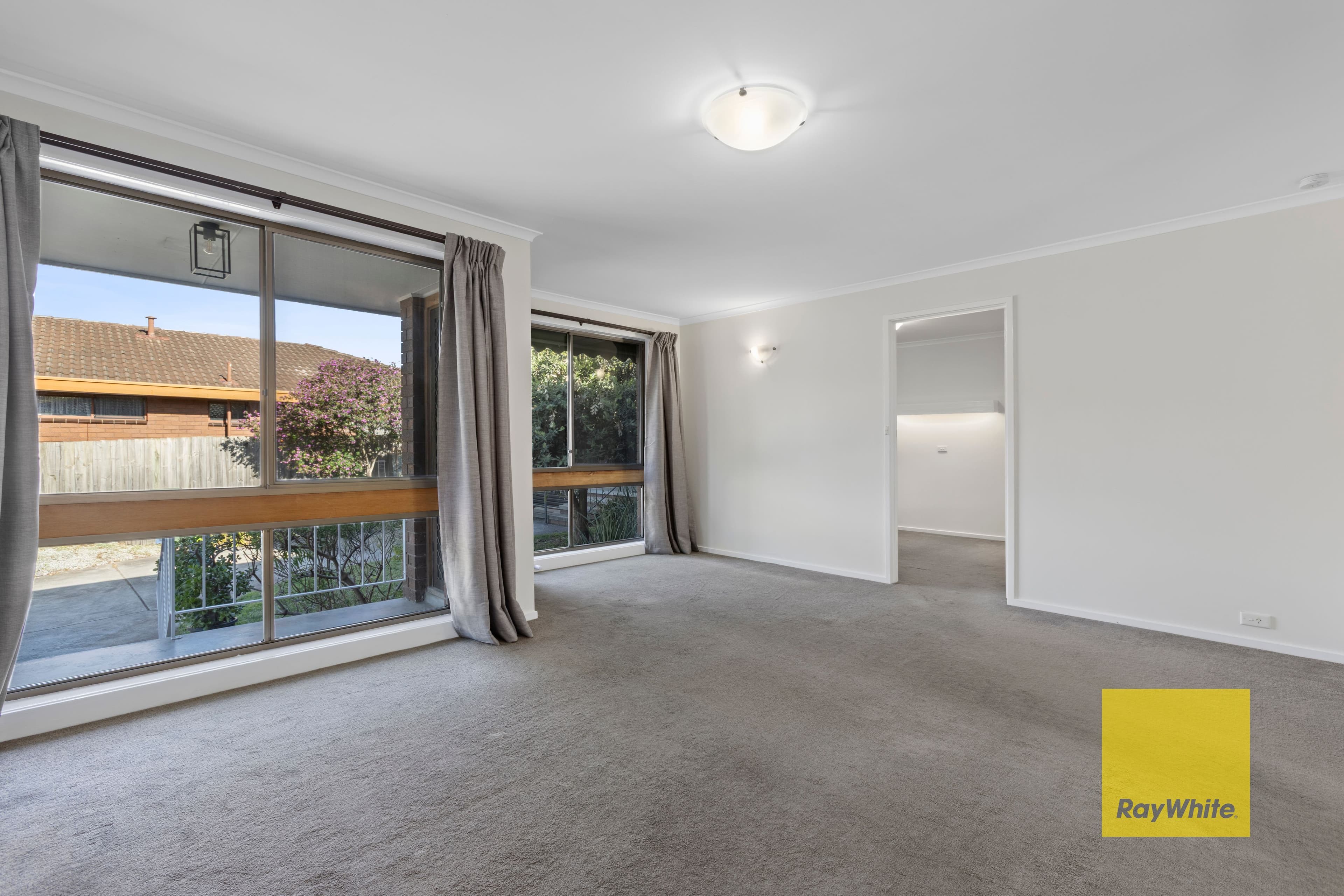 37 Hutcheson Avenue, Highton VIC 3216, Highton - Thumbnail 3
