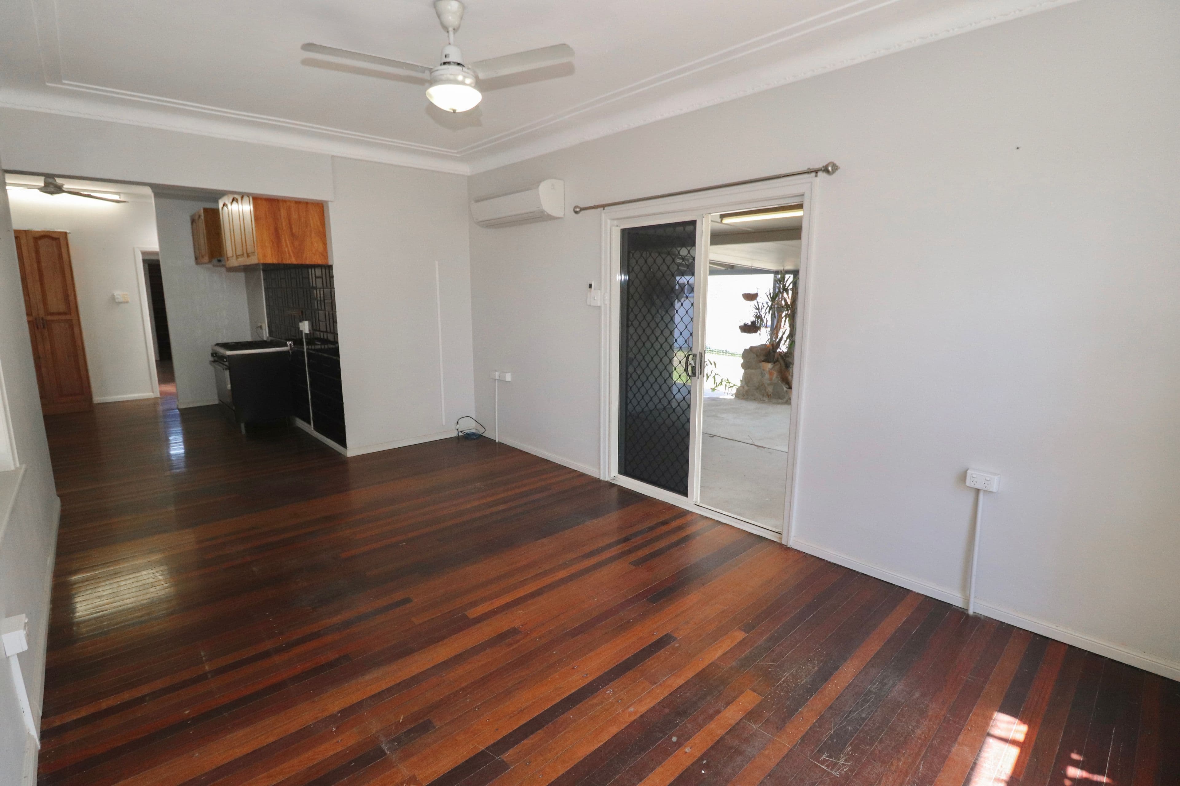 9 Hunter Street, Ingham QLD 4850, Ingham - Thumbnail 2