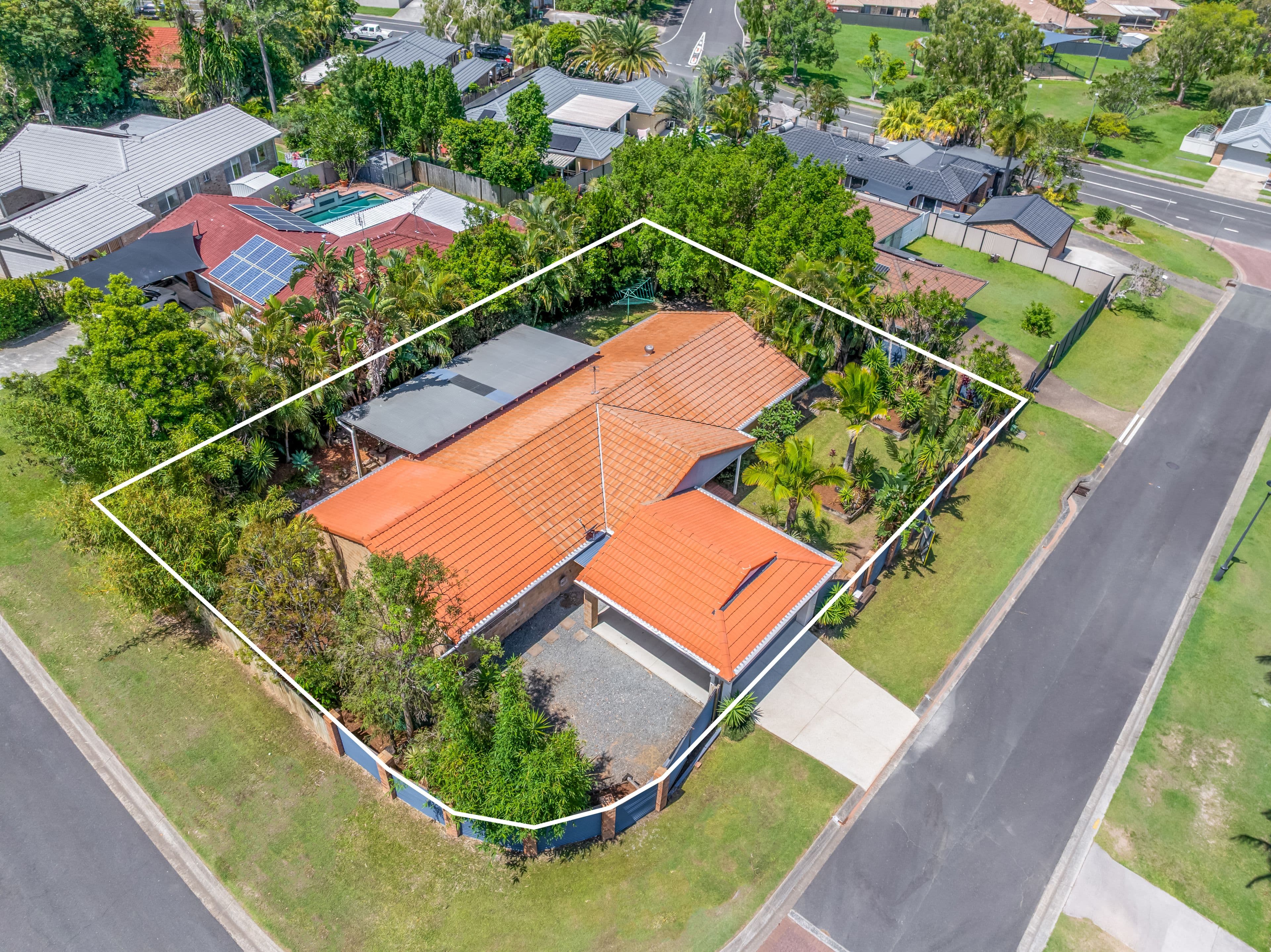 5 MITTAGONG Avenue, Helensvale QLD 4212, Helensvale - Thumbnail 2