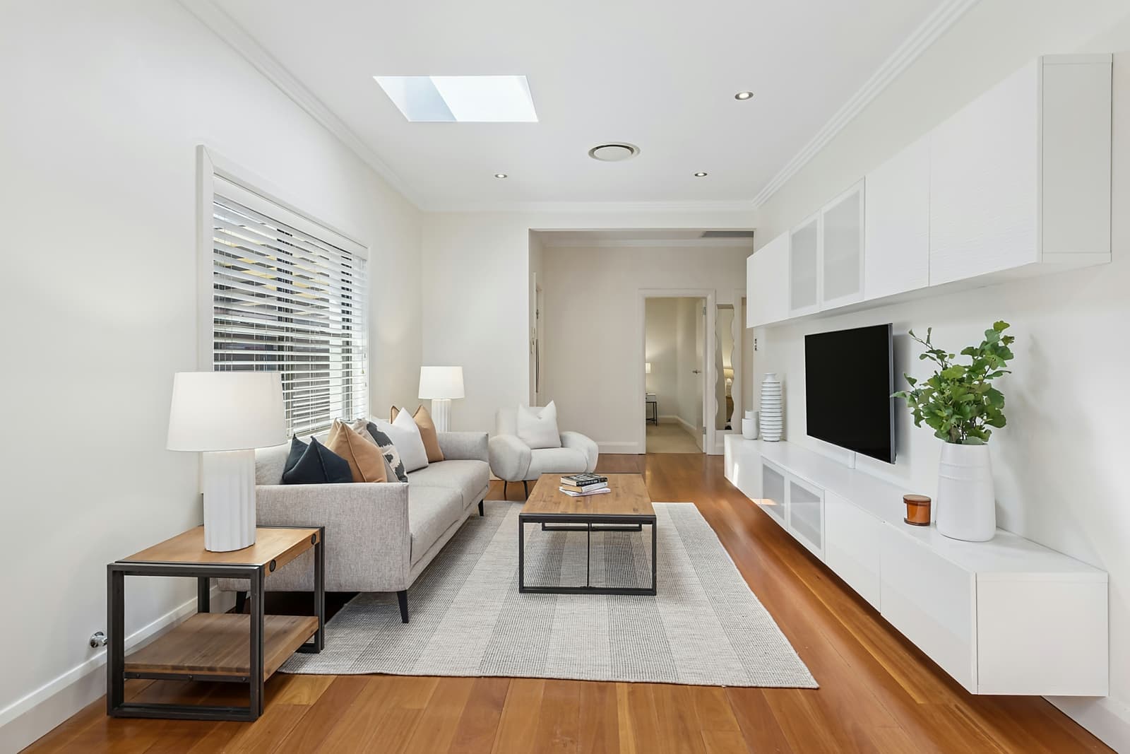 83 Monterey Street, Monterey - Thumbnail 2