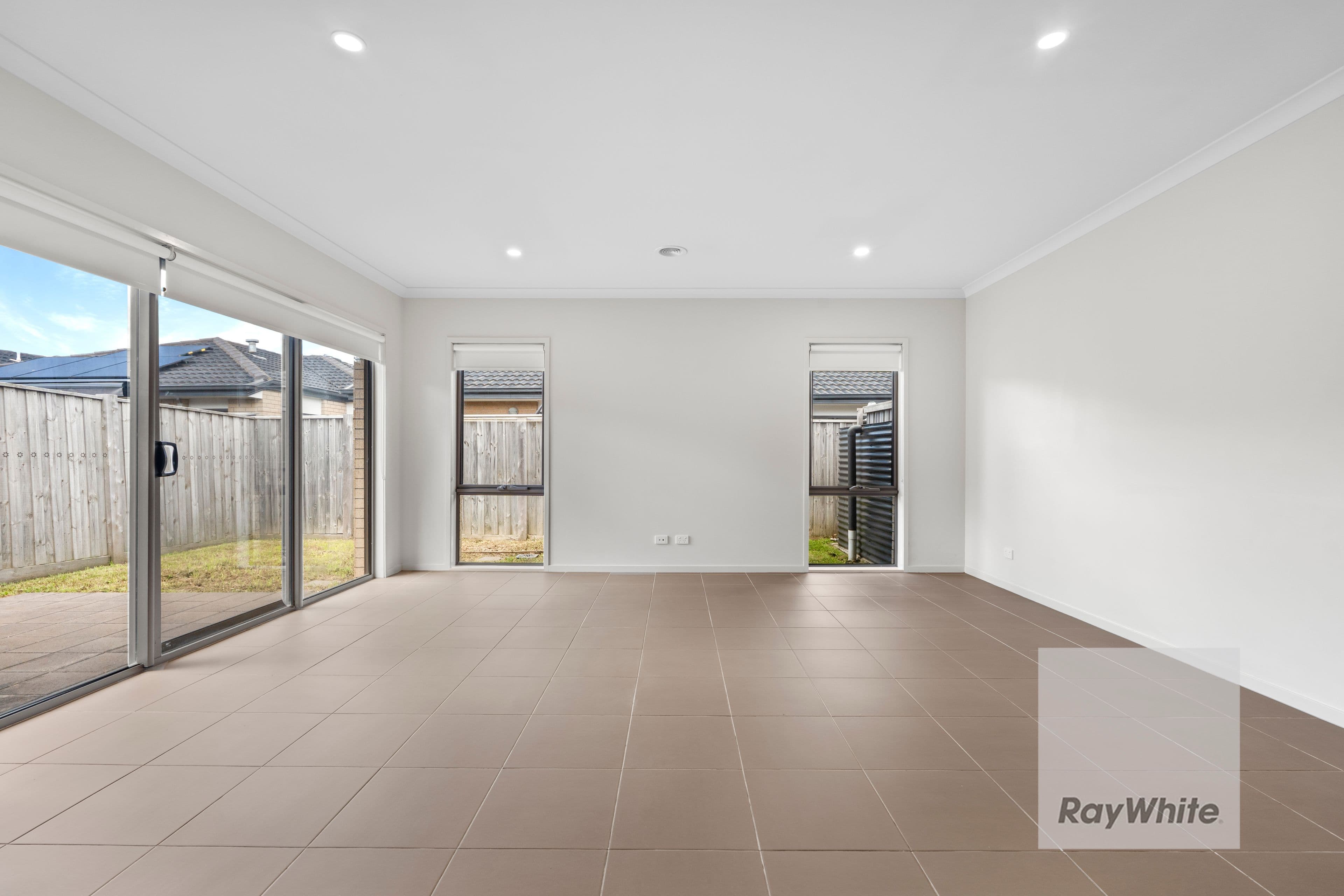 6 Medallion Avenue, Beveridge VIC 3753, Beveridge - Thumbnail 8
