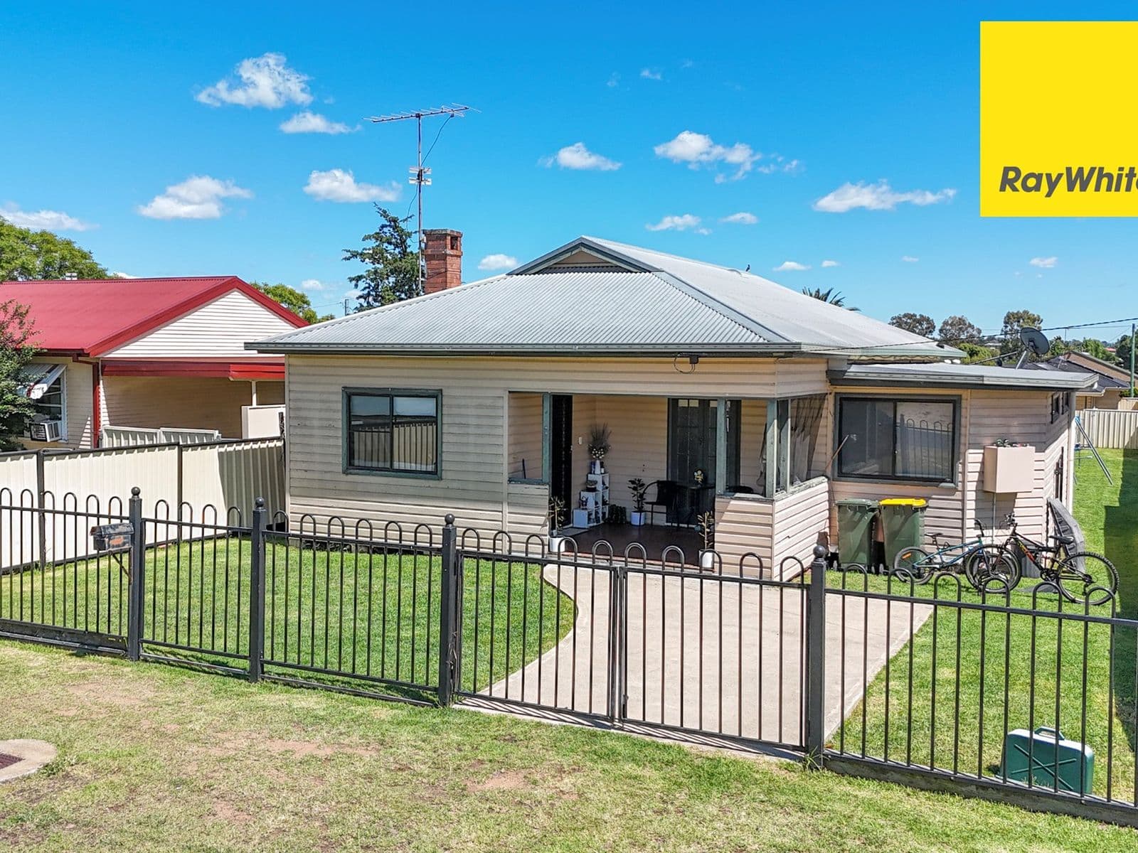 46 Bennett Street, Inverell - Image 1